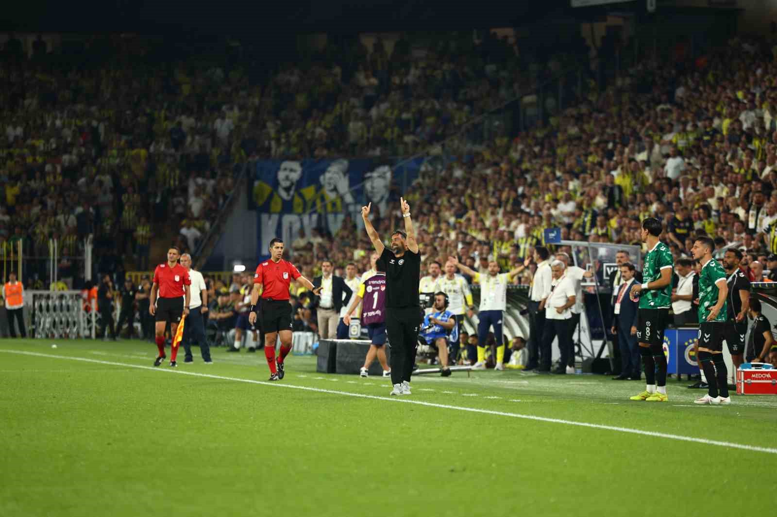 Trendyol Süper Lig: Fenerbahçe: 1 - Konyaspor: 1 (Maç devam ediyor)