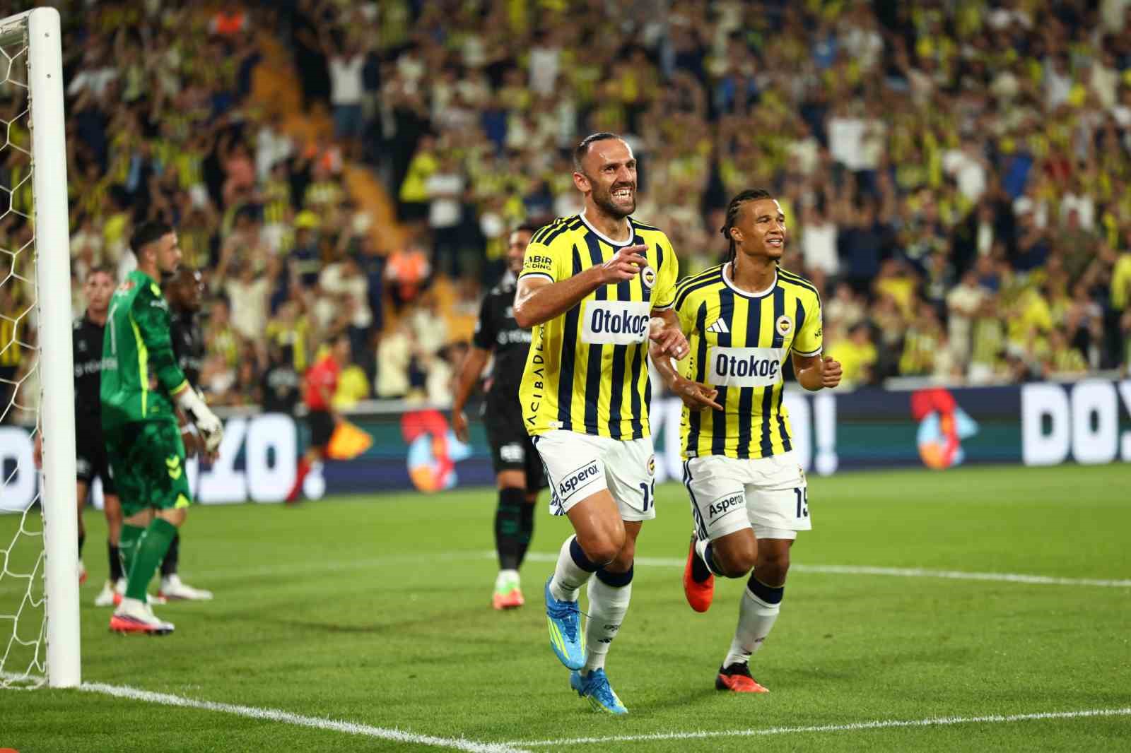 Trendyol Süper Lig: Fenerbahçe: 1 - Konyaspor: 1 (Maç devam ediyor)