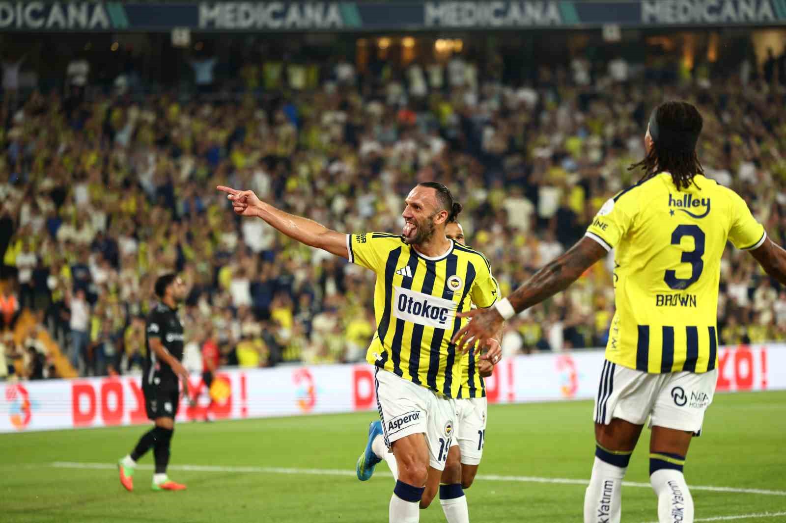 Trendyol Süper Lig: Fenerbahçe: 1 - Konyaspor: 1 (Maç devam ediyor)
