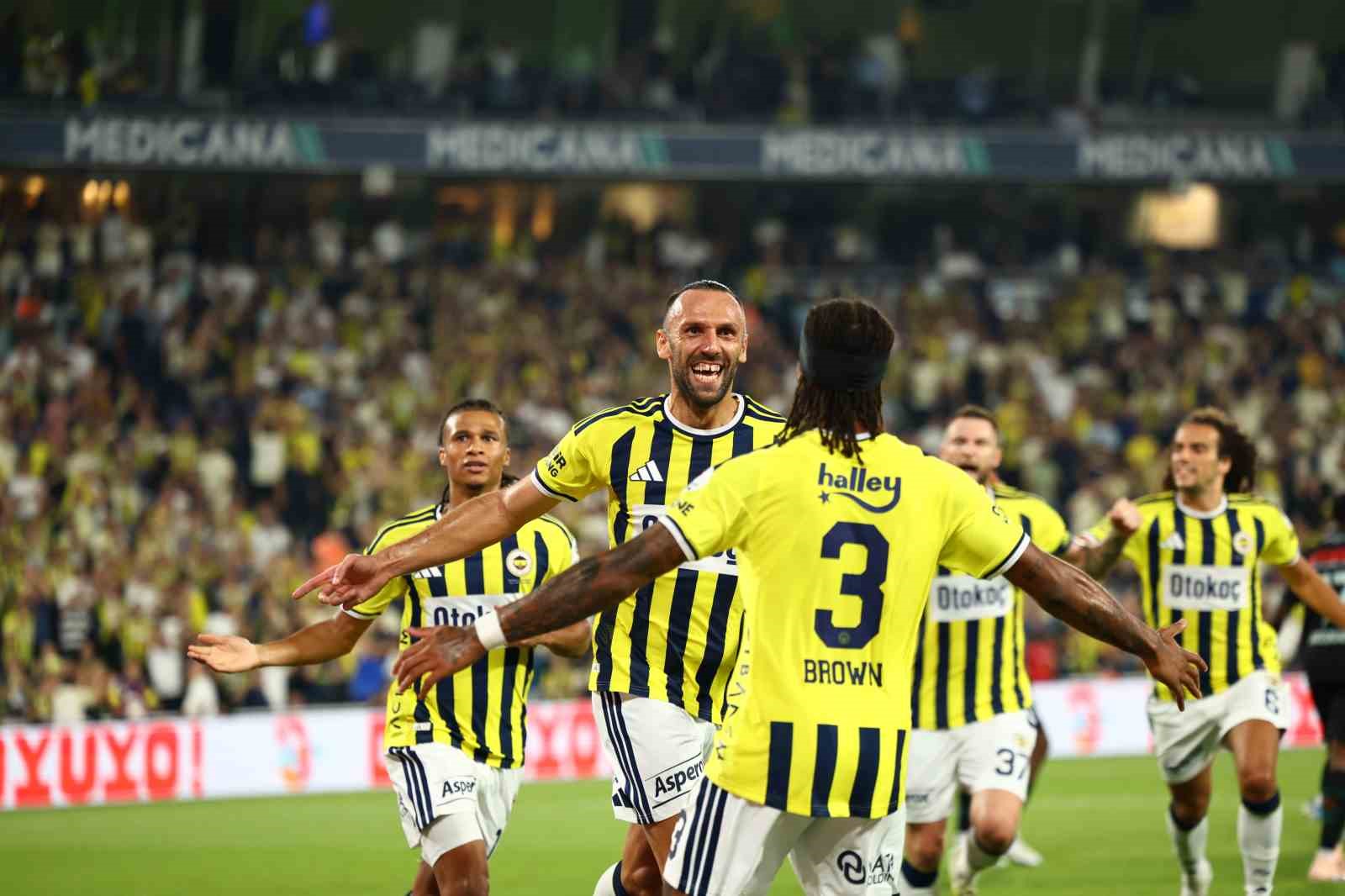 Trendyol Süper Lig: Fenerbahçe: 1 - Konyaspor: 1 (Maç devam ediyor)