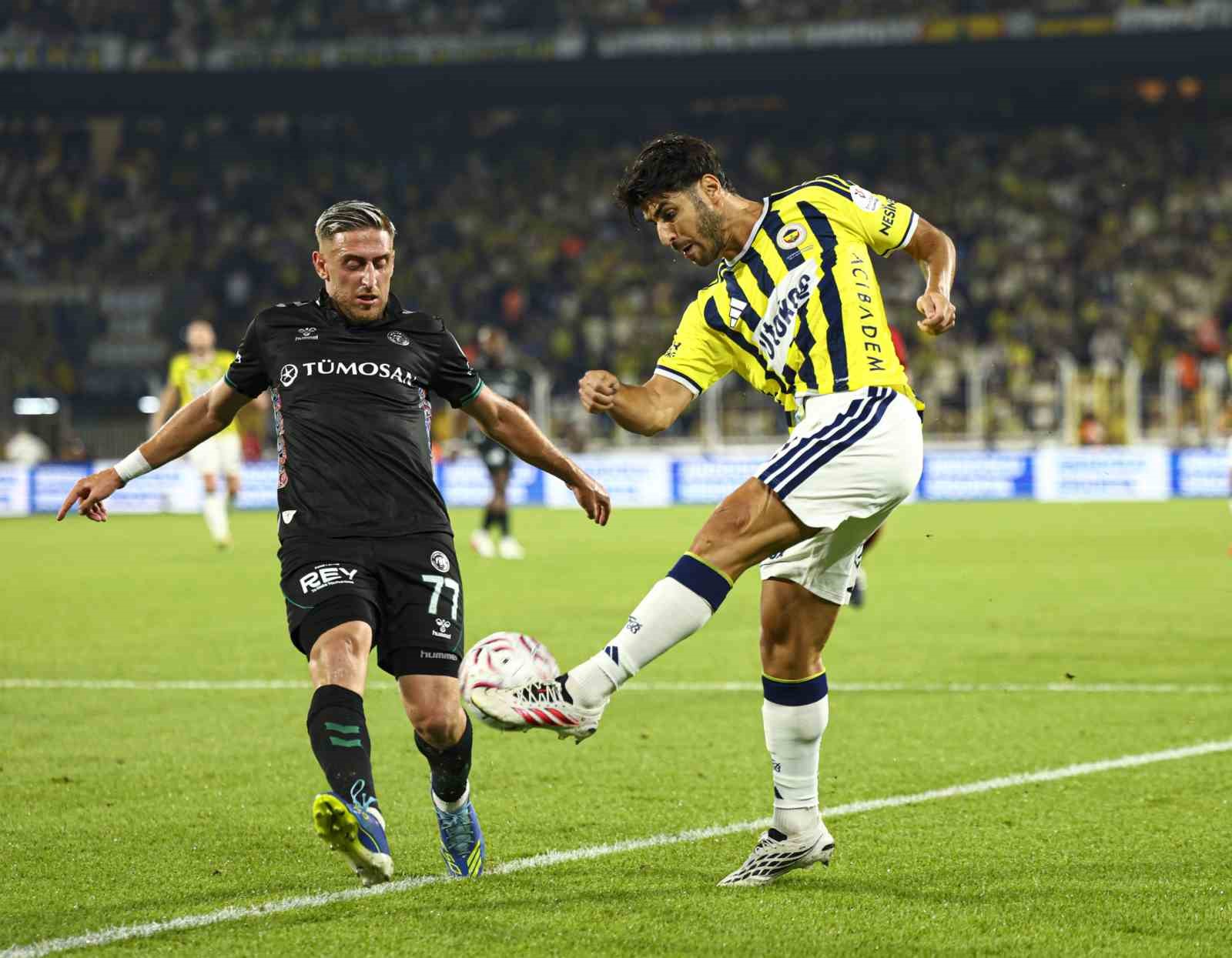 Trendyol Süper Lig: Fenerbahçe: 3 - Konyaspor: 1 (İlk yarı)