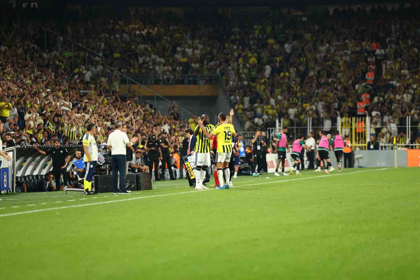 Trendyol Süper Lig: Fenerbahçe: 4 - Konyaspor: 2 (Maç sonucu)