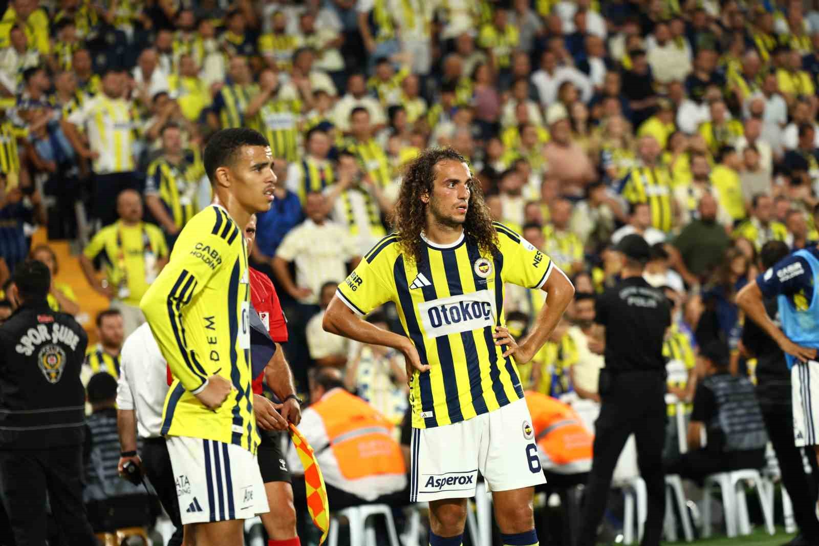 Trendyol Süper Lig: Fenerbahçe: 4 - Konyaspor: 2 (Maç sonucu)