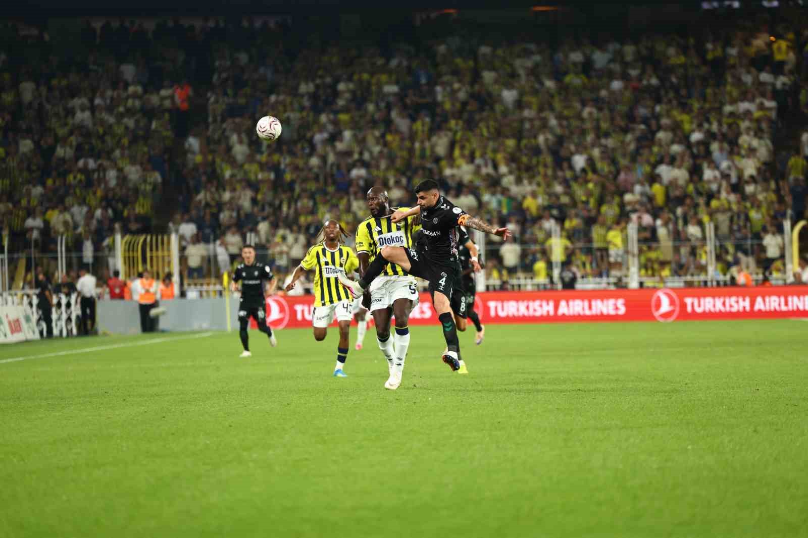 Trendyol Süper Lig: Fenerbahçe: 4 - Konyaspor: 2 (Maç sonucu)
