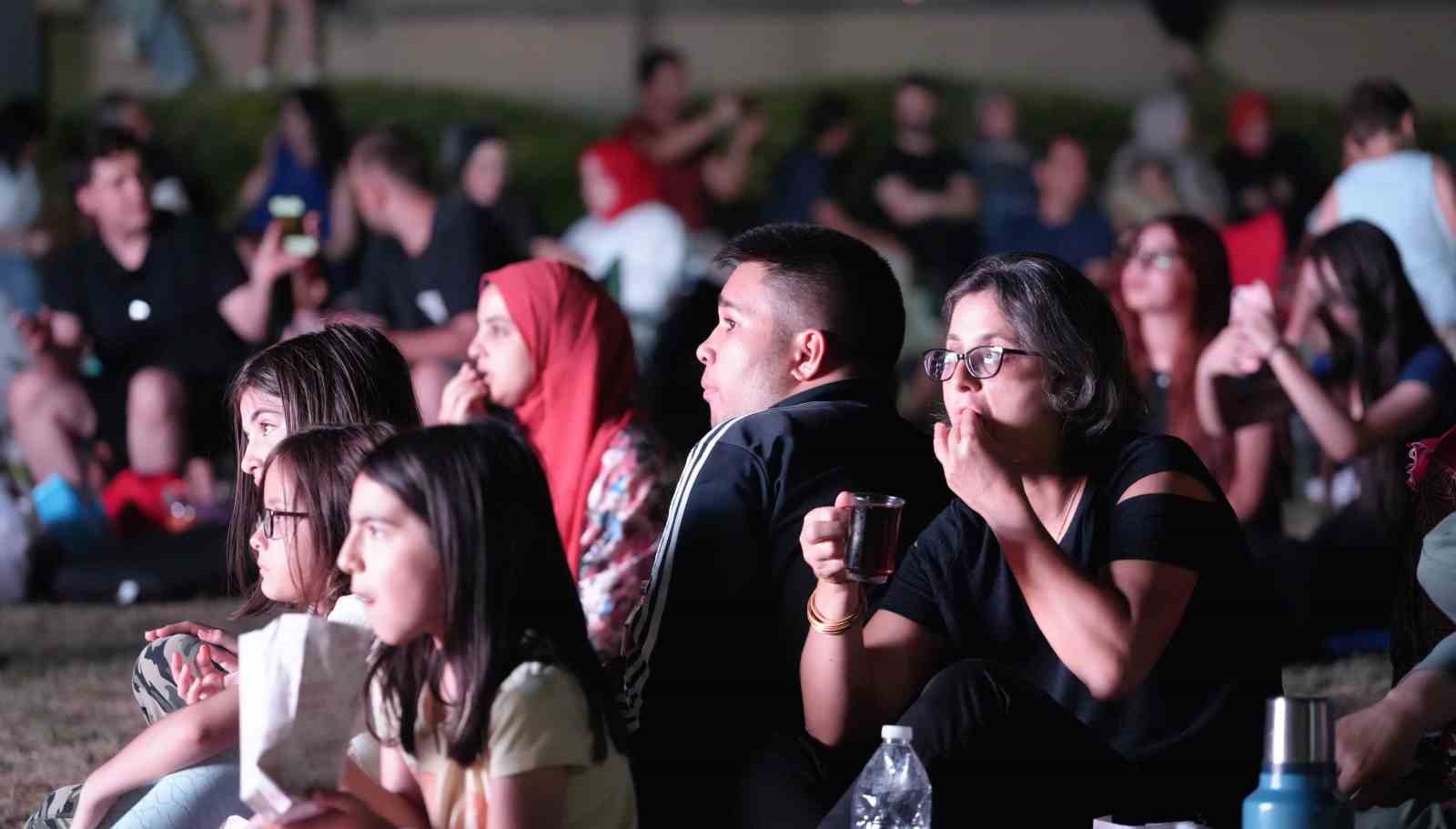 Kırıkkale’de açık hava sineması vatandaşlardan ilgi gördü