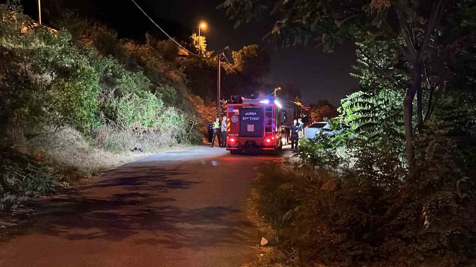 Manevra yaparken uçurumdan düştü: Kurtarılma anları kamerada