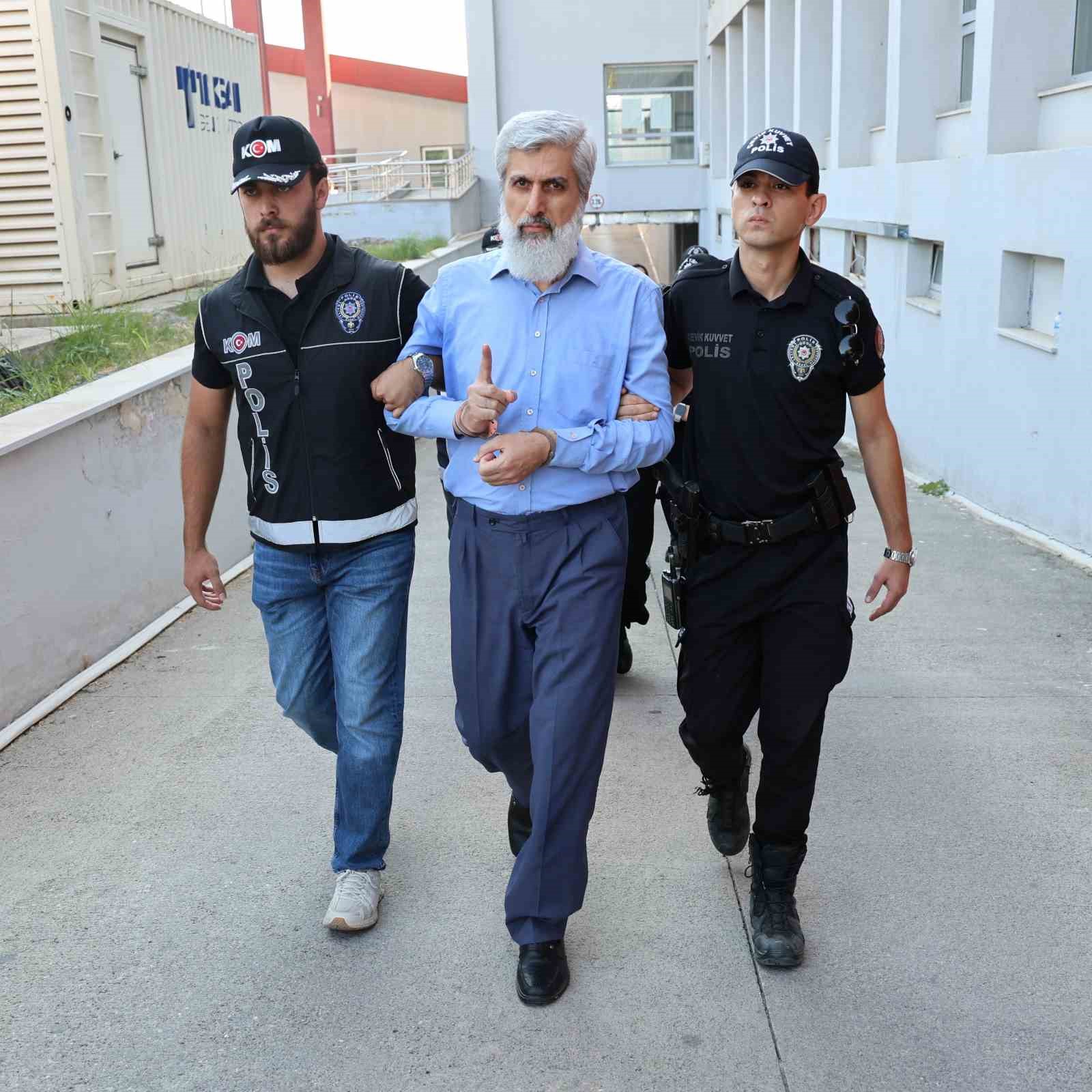 "Alparslan Kuytul Suç Örgütü" soruşturmasında Alparslan Kuytul ve eşi tutuklandı