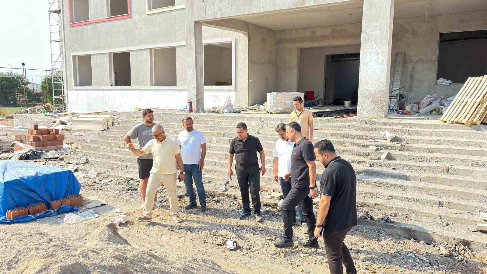 Manisa’da okullar yenileniyor