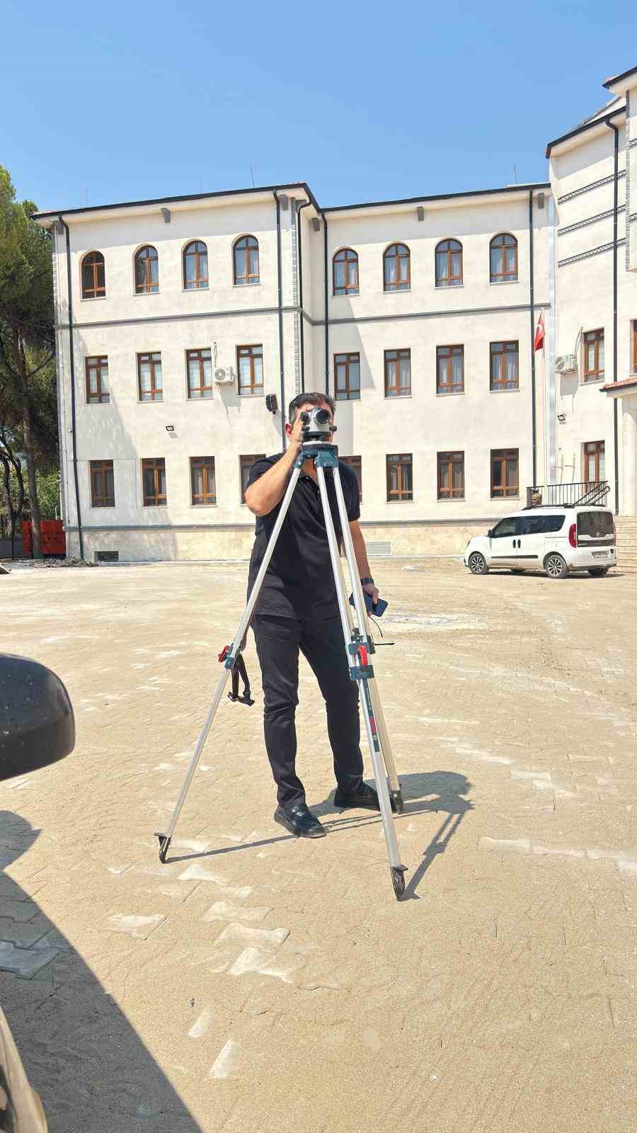 Manisa’da okullar yenileniyor