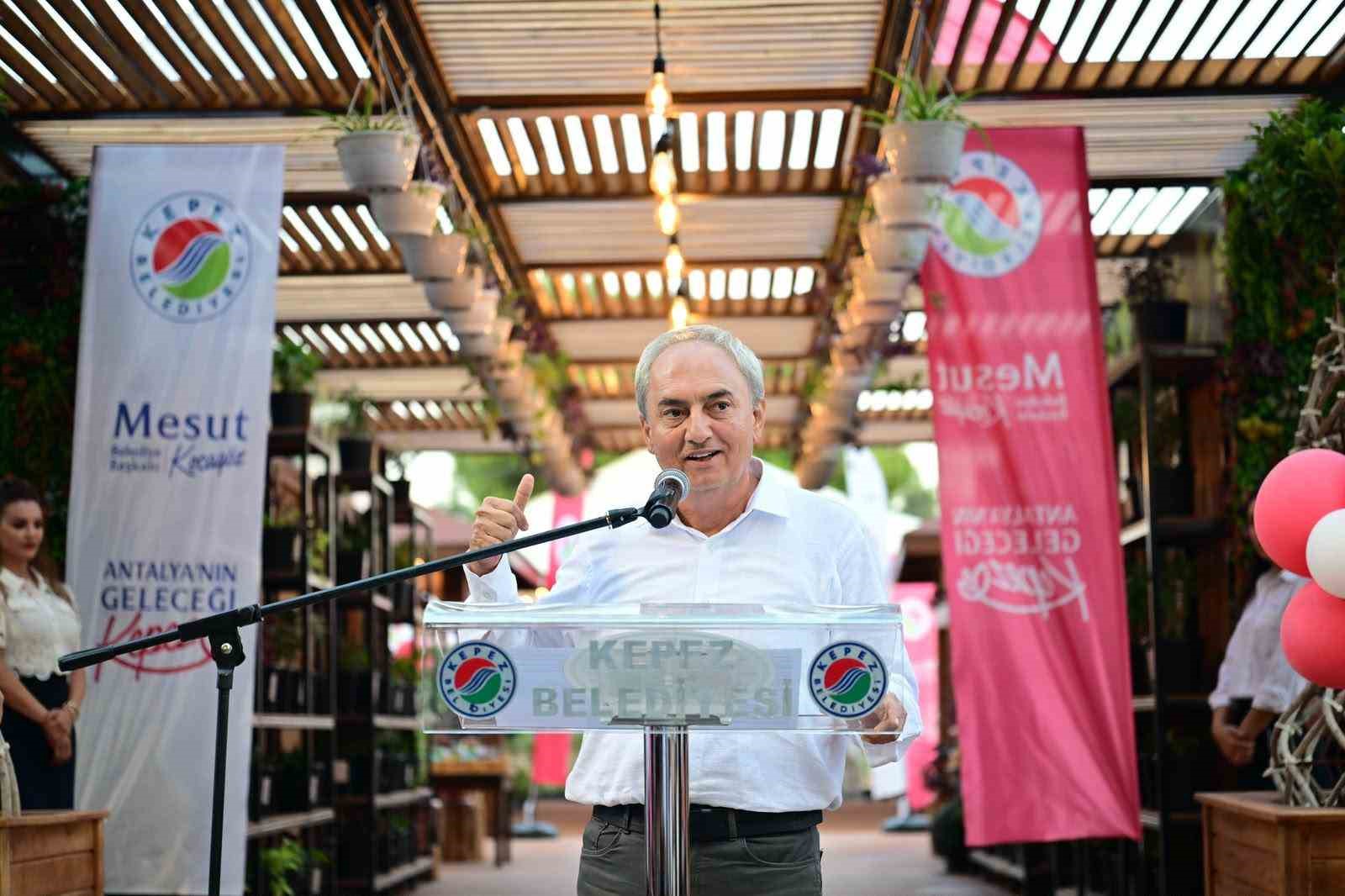 Kepez Belediyesi Bahçe Market’i Dokumapark’ta hizmete açtı