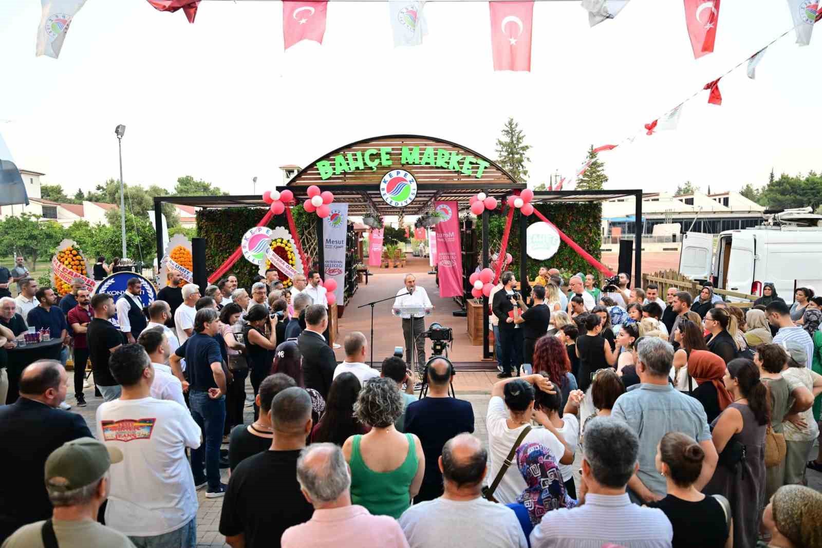 Kepez Belediyesi Bahçe Market’i Dokumapark’ta hizmete açtı