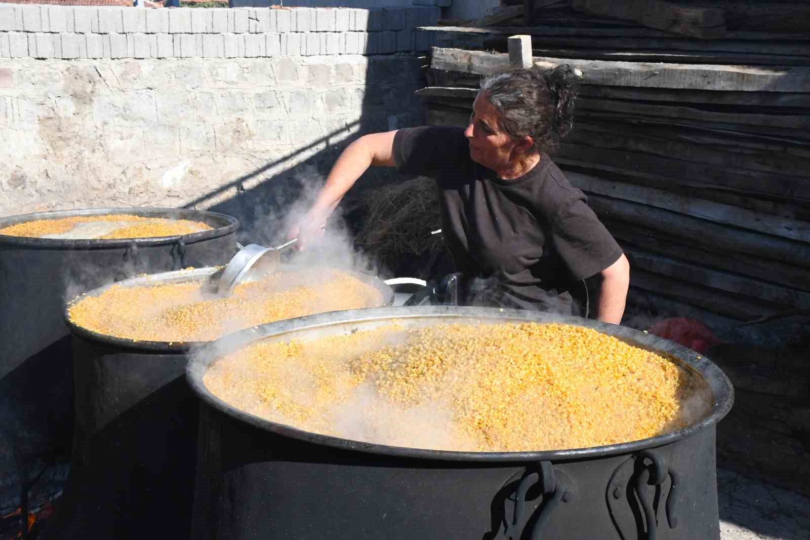 Anadolu sofralarının vazgeçilmezi bulgur için kazanlar kaynamaya başladı