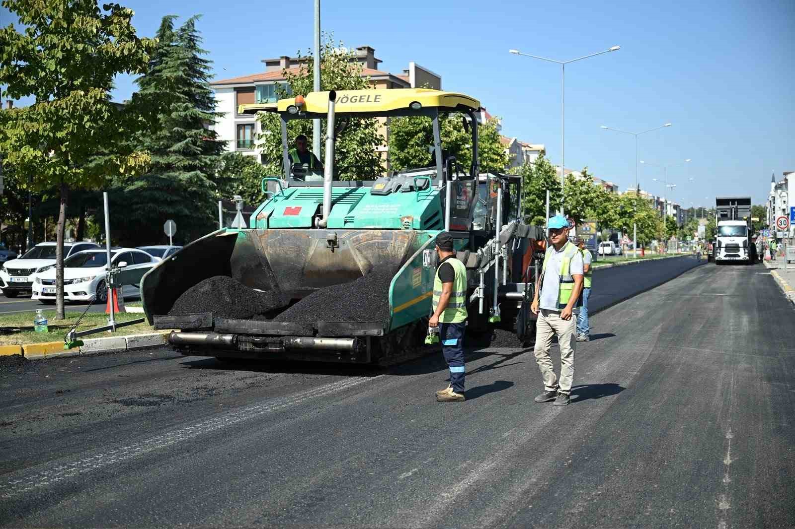 Savaştepe caddesi modern yüzüne kavuştu