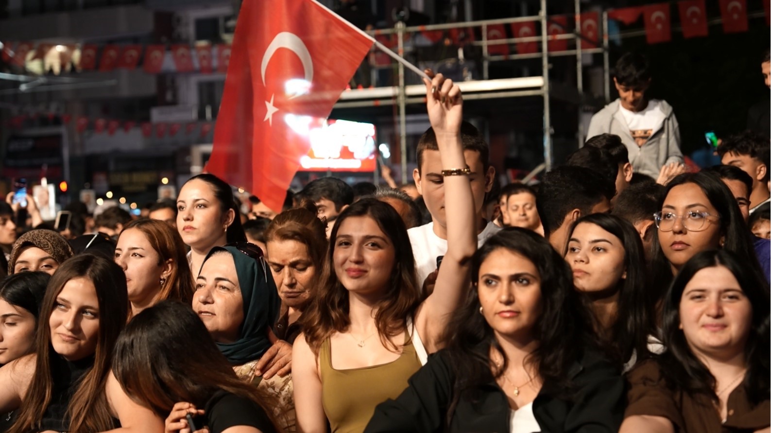 Antalya’da 30 Ağustos’ta Derya Uluğ konser verecek