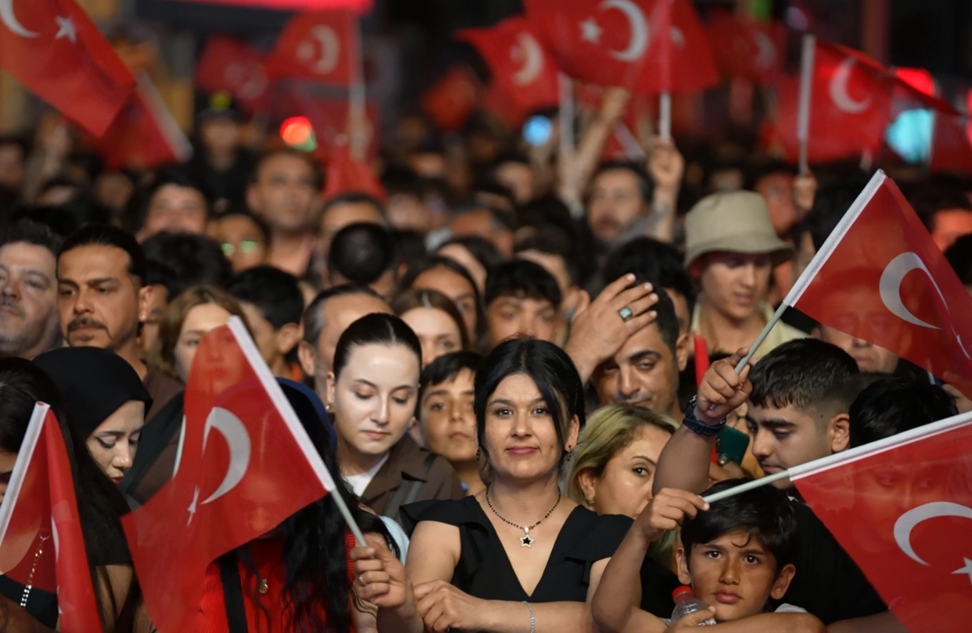 Antalya’da 30 Ağustos’ta Derya Uluğ konser verecek