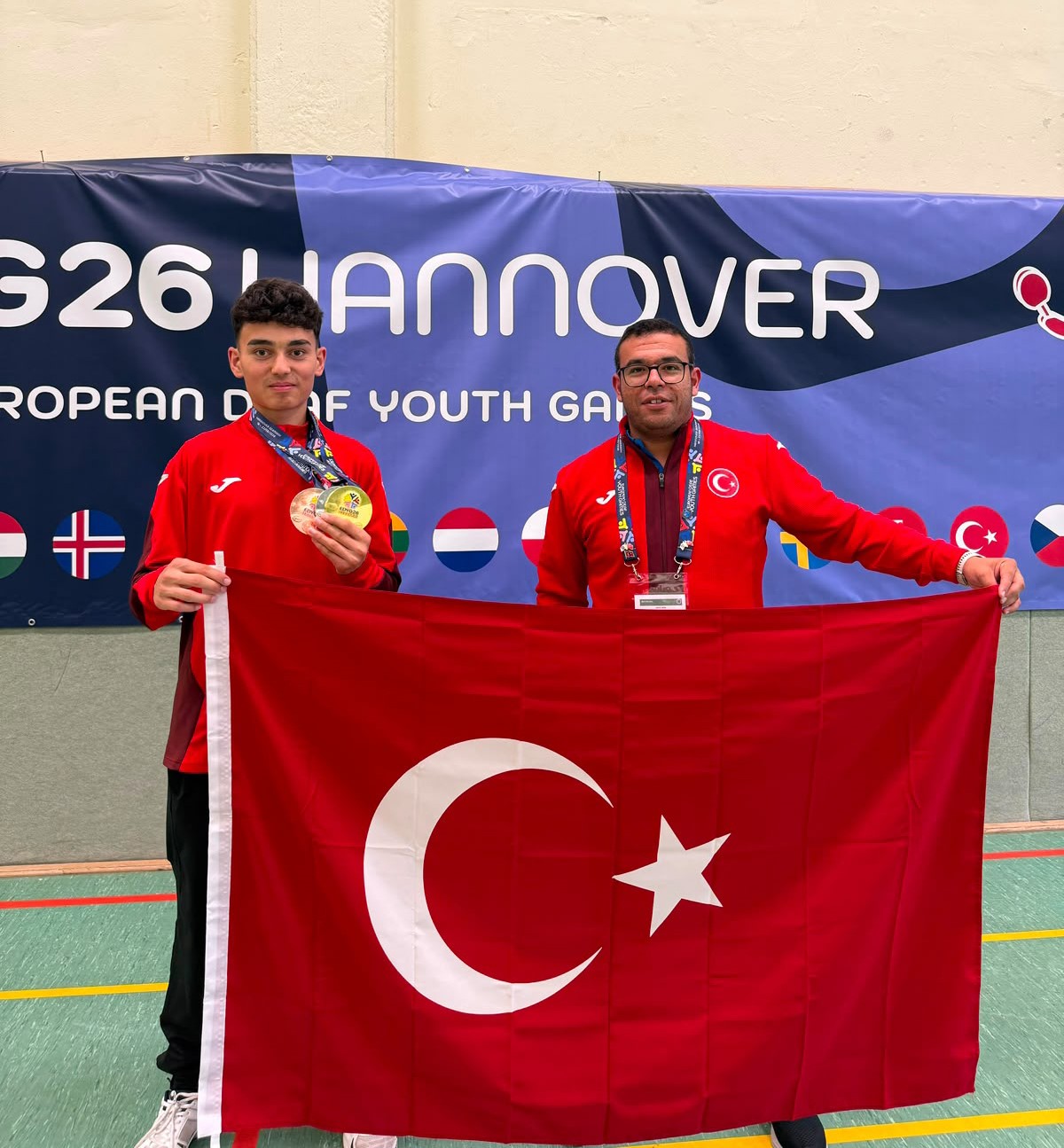 Sivaslı milli sporcudan Avrupa’da 3 madalya
