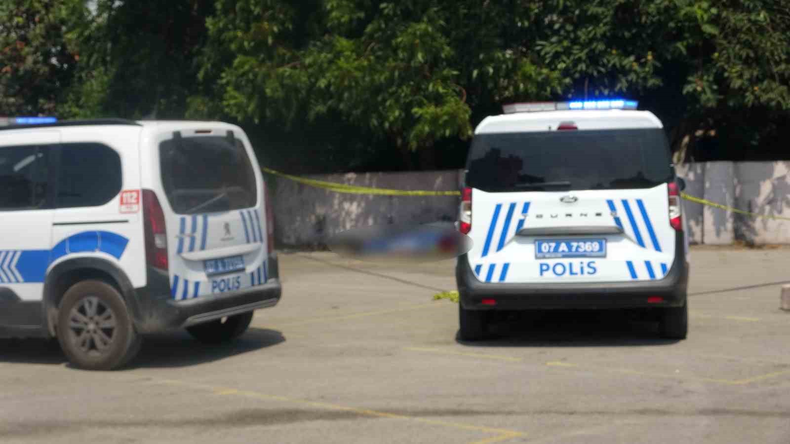 Pazar alanında ölü bulundu, kimliği parmak izinden belirlendi
