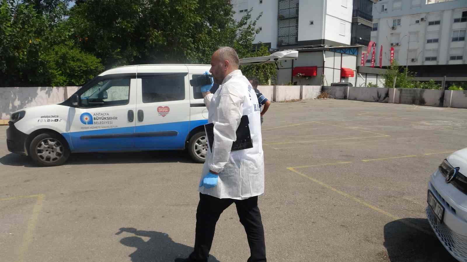 Pazar alanında ölü bulundu, kimliği parmak izinden belirlendi