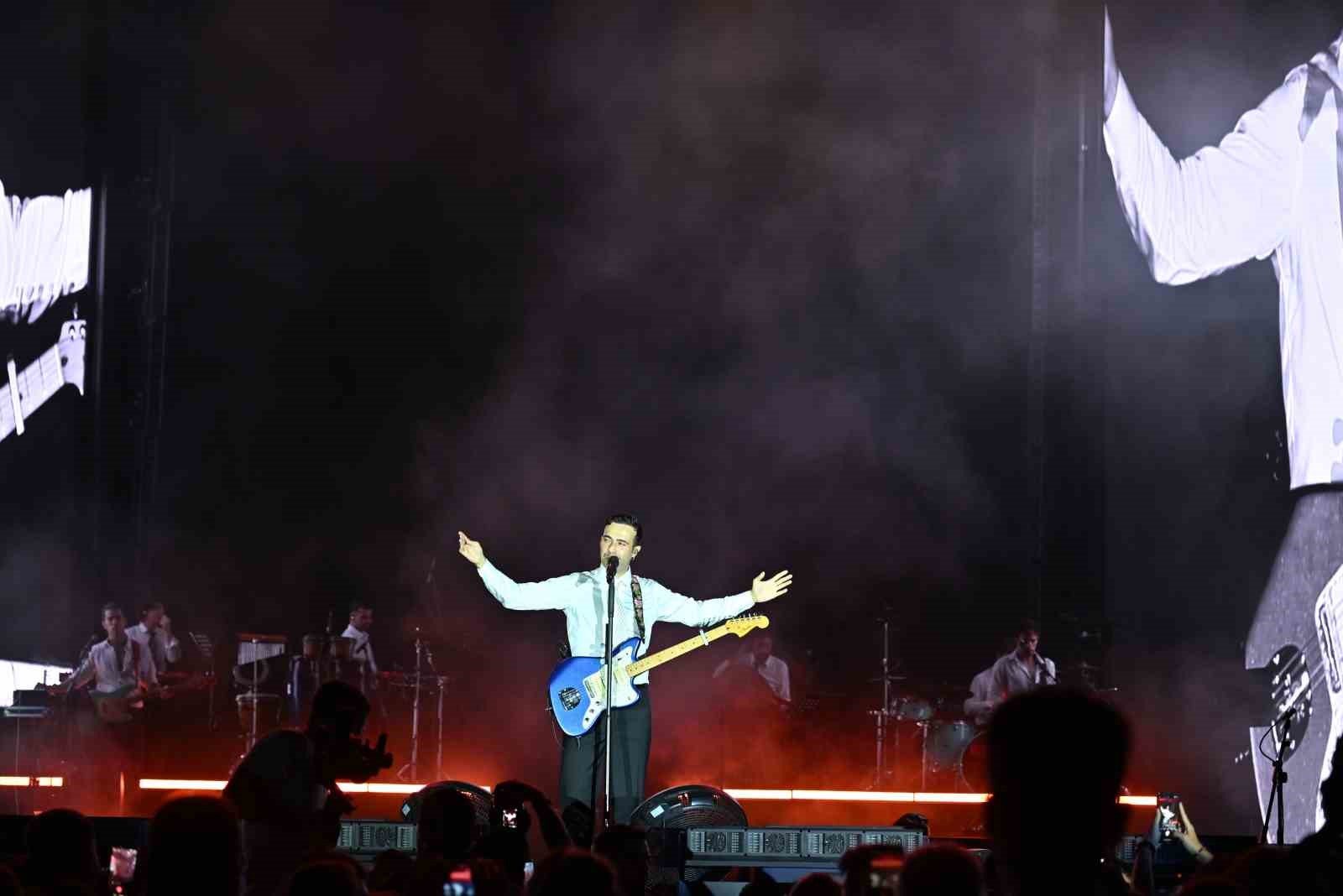 Kültür Yolu Festivali’nde Mert Demir konseri