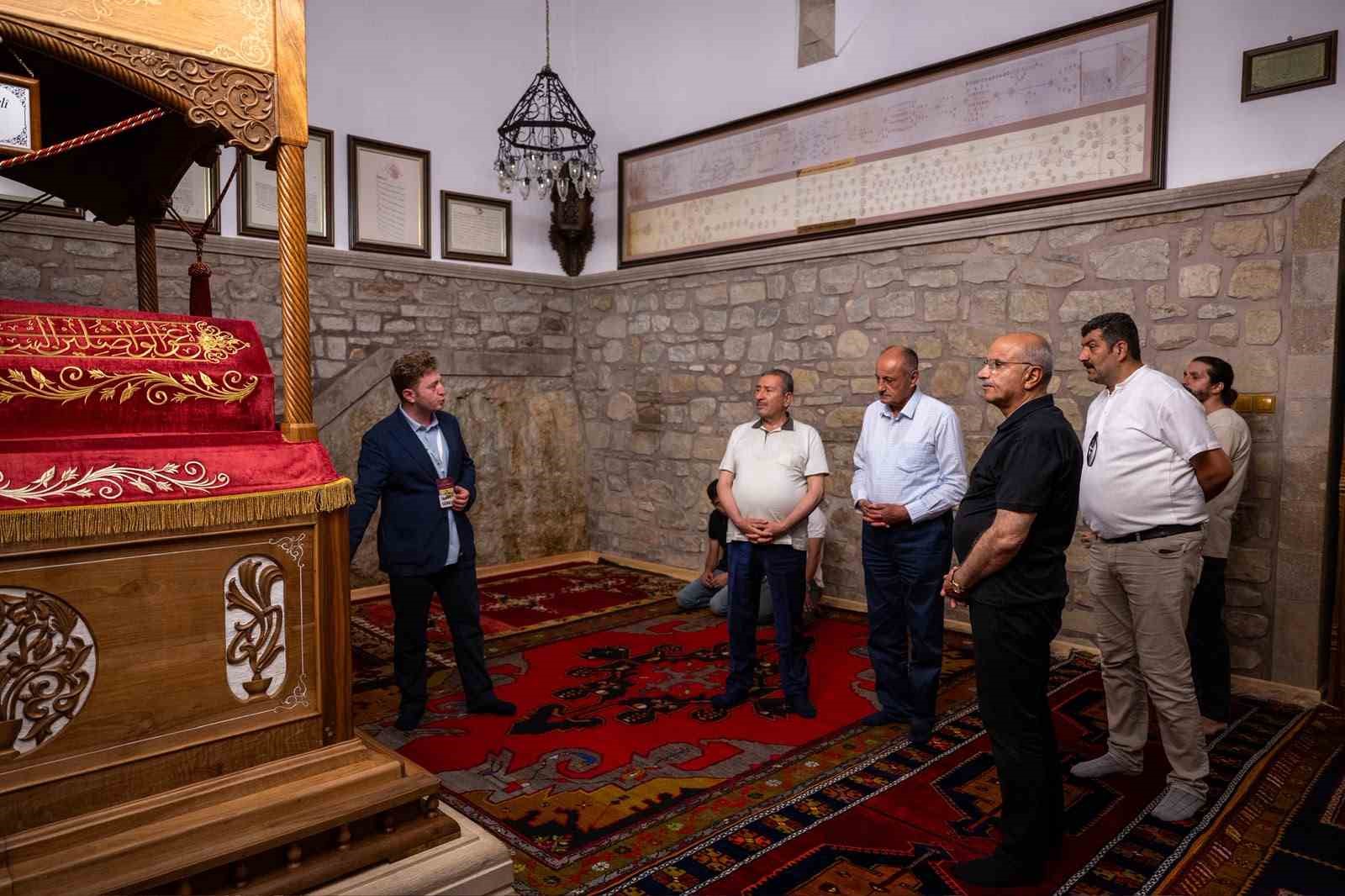 Başkan Er, ulaşım ve turizm vizyonu için sahada incelemelerde bulundu