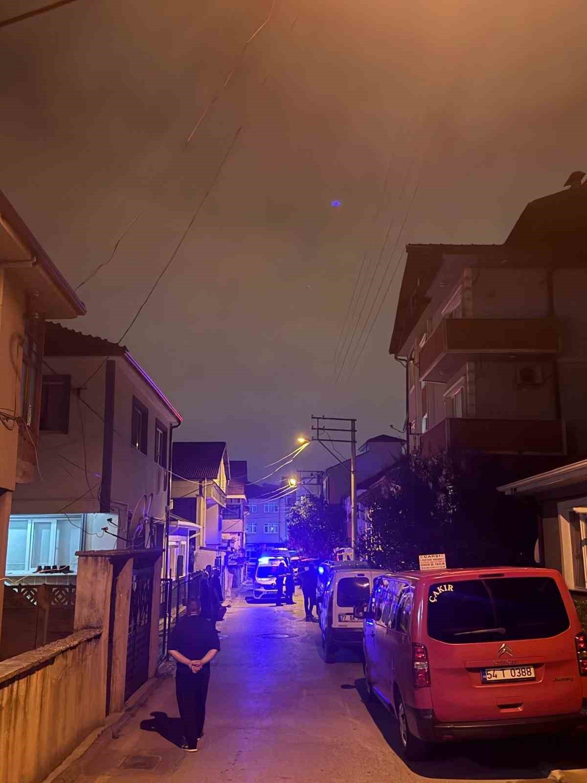 Boşanma aşamasındaki eşine ateş açtı, olay yerinden yürüyerek ayrıldı: O anlar kamerada