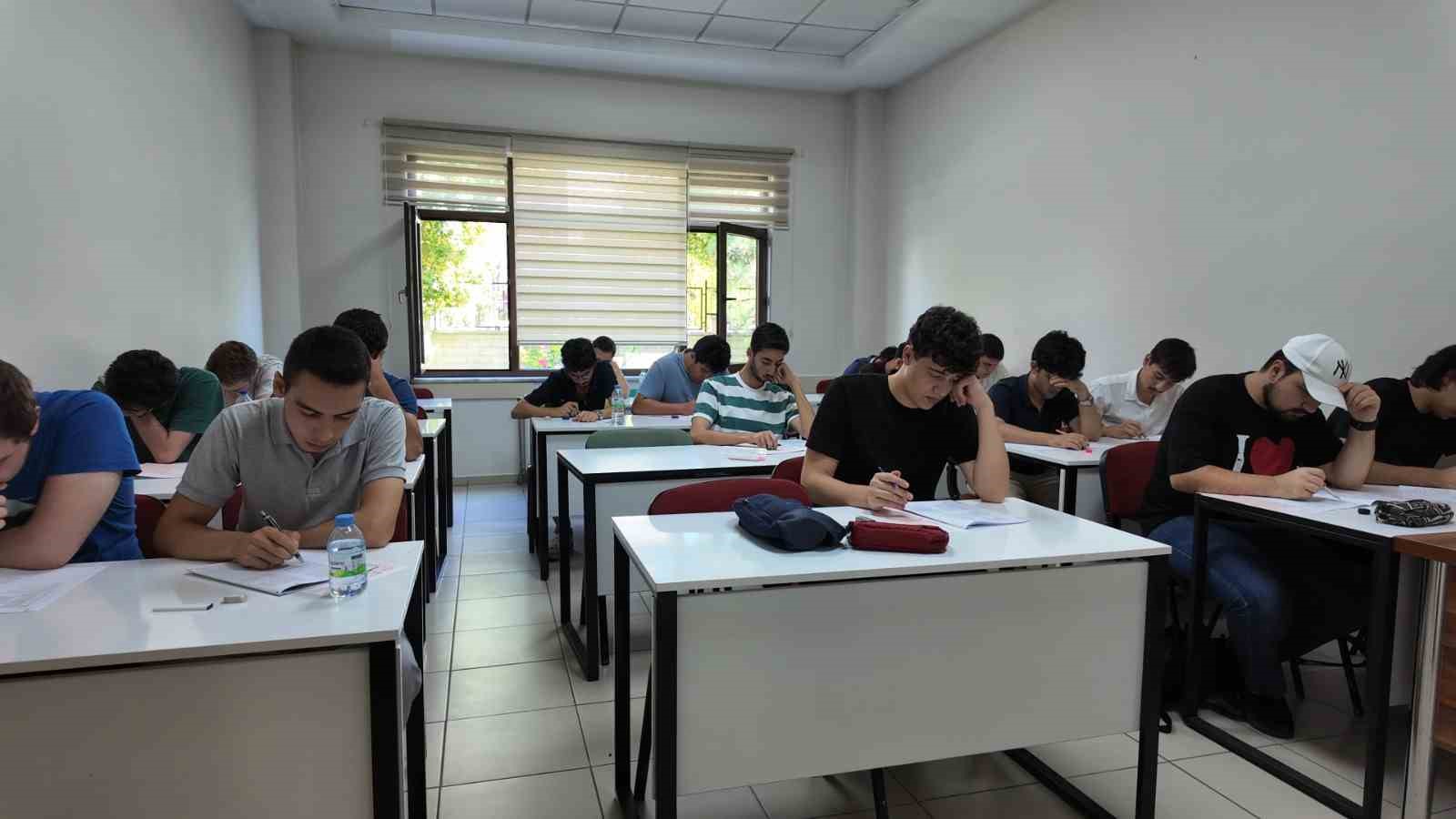 Büyükşehir KAYMEK’ten ücretsiz YKS Kursu için deneme sınavı