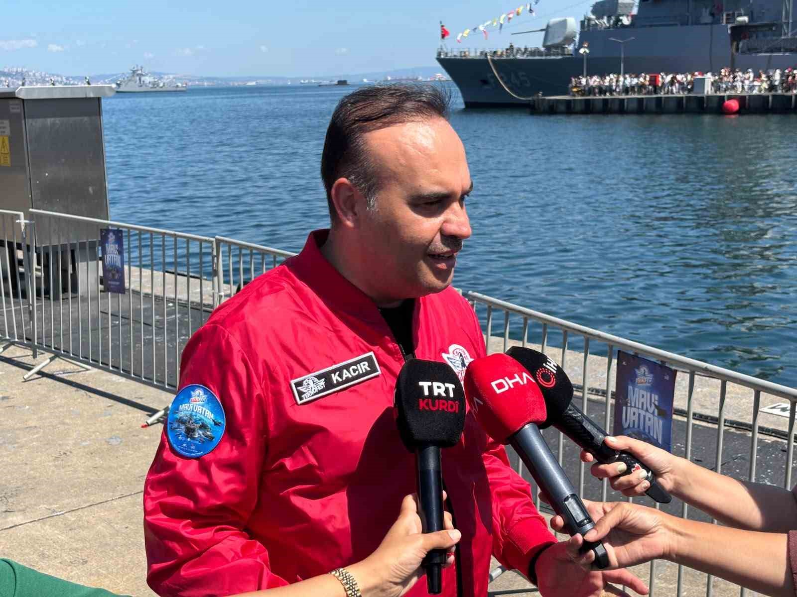 Bakan Kacır: "Milli uçak gemimizi 2027 sonunda denize indirmek için çalışıyoruz"