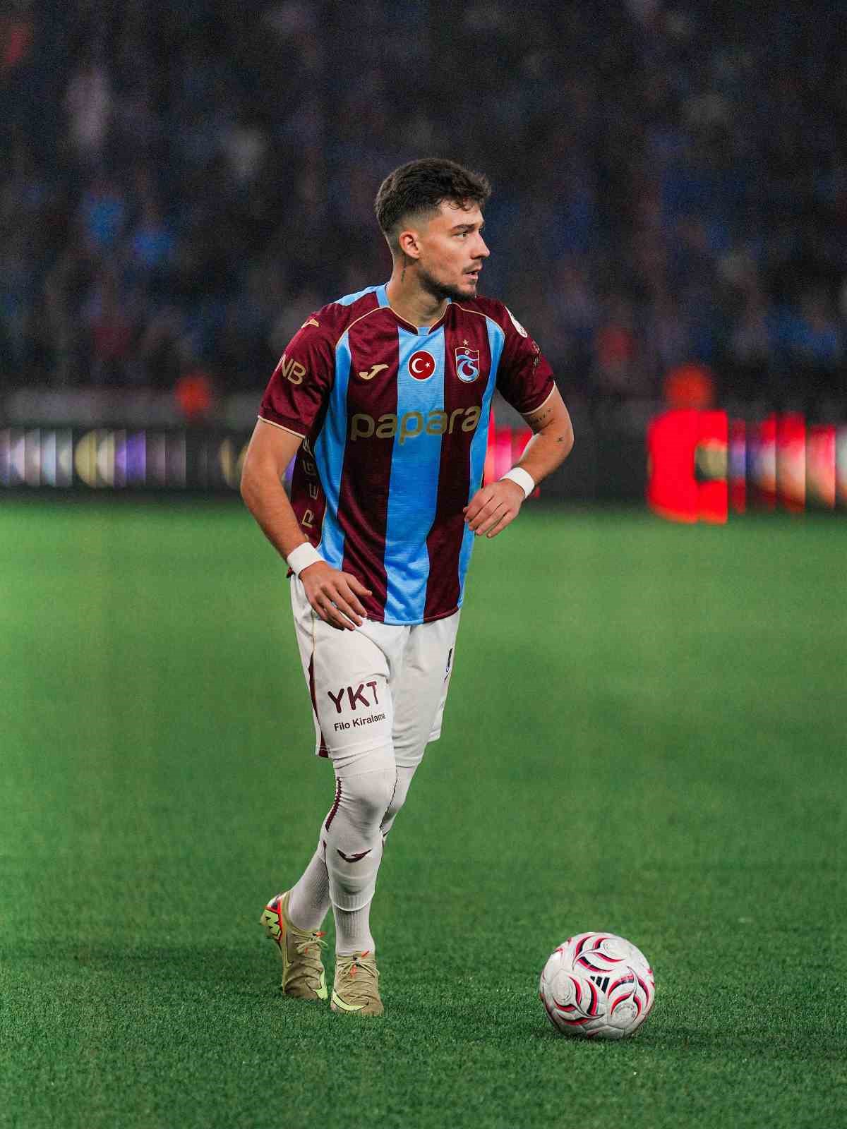 Trendyol Süper Lig: Trabzonspor: 1 - RAMS Başakşehir: 1 (İlk yarı)