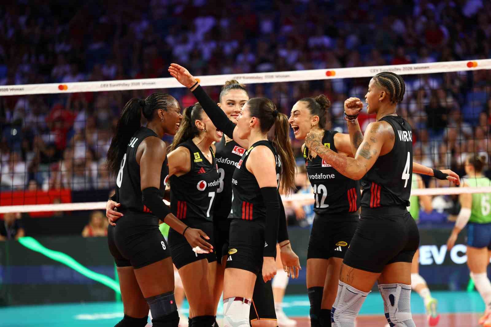 Milliler, CEV Avrupa Şampiyonası’nda 2’de 2 yaptı