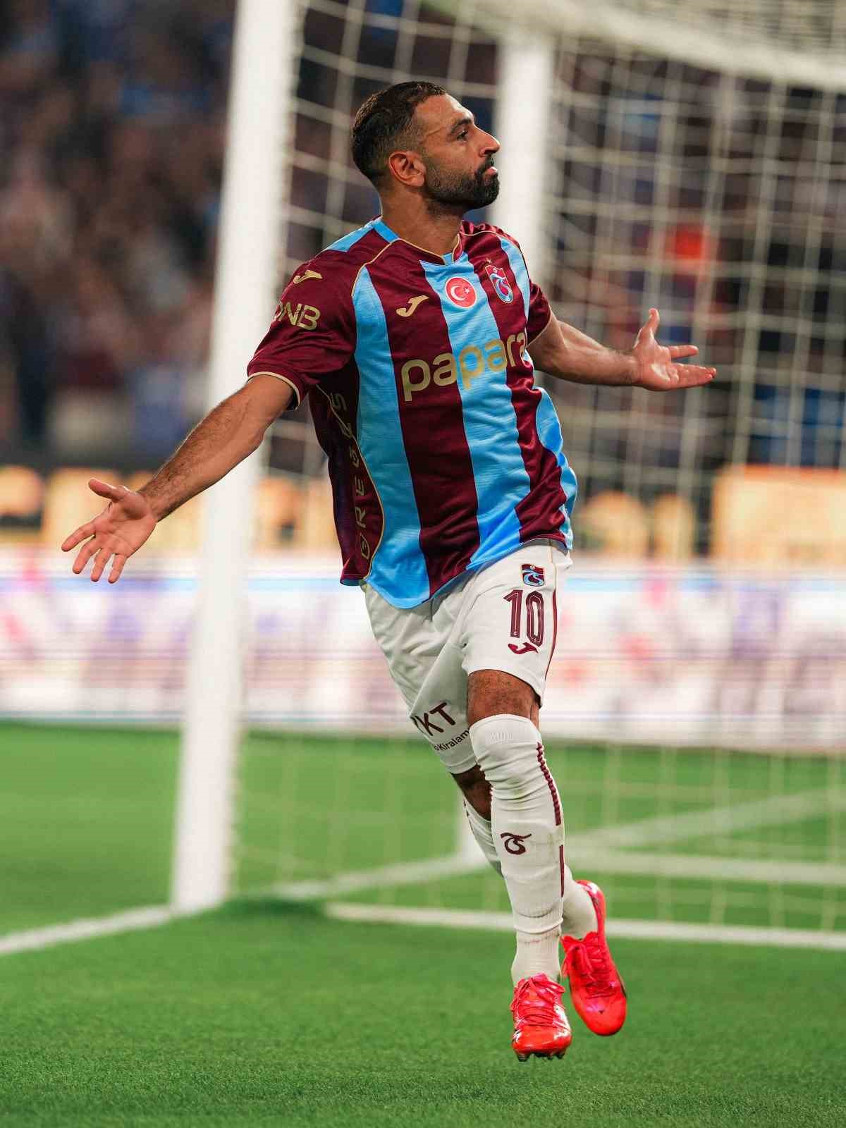 Trendyol Süper Lig: Trabzonspor: 2 - RAMS Başakşehir: 1 (Maç sonucu)