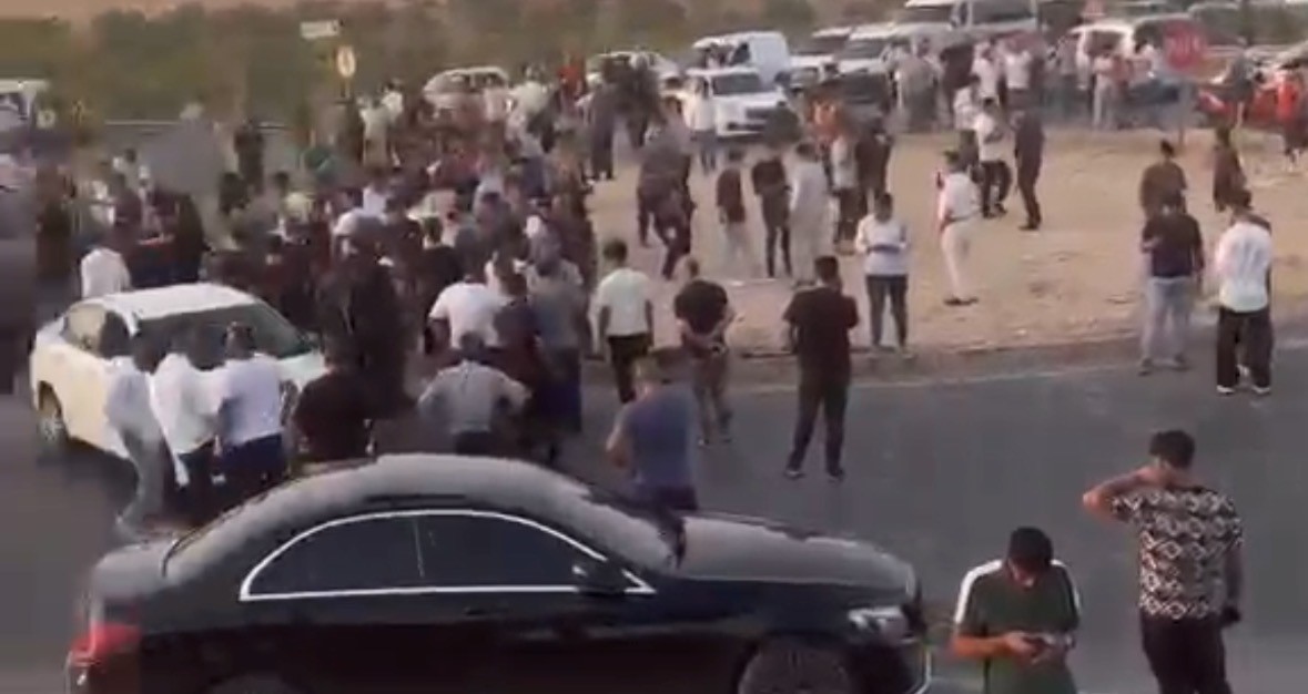 Kazada 3 kişinin hayatını kaybettiği Gaziantep-Nizip kara yolunda eylem