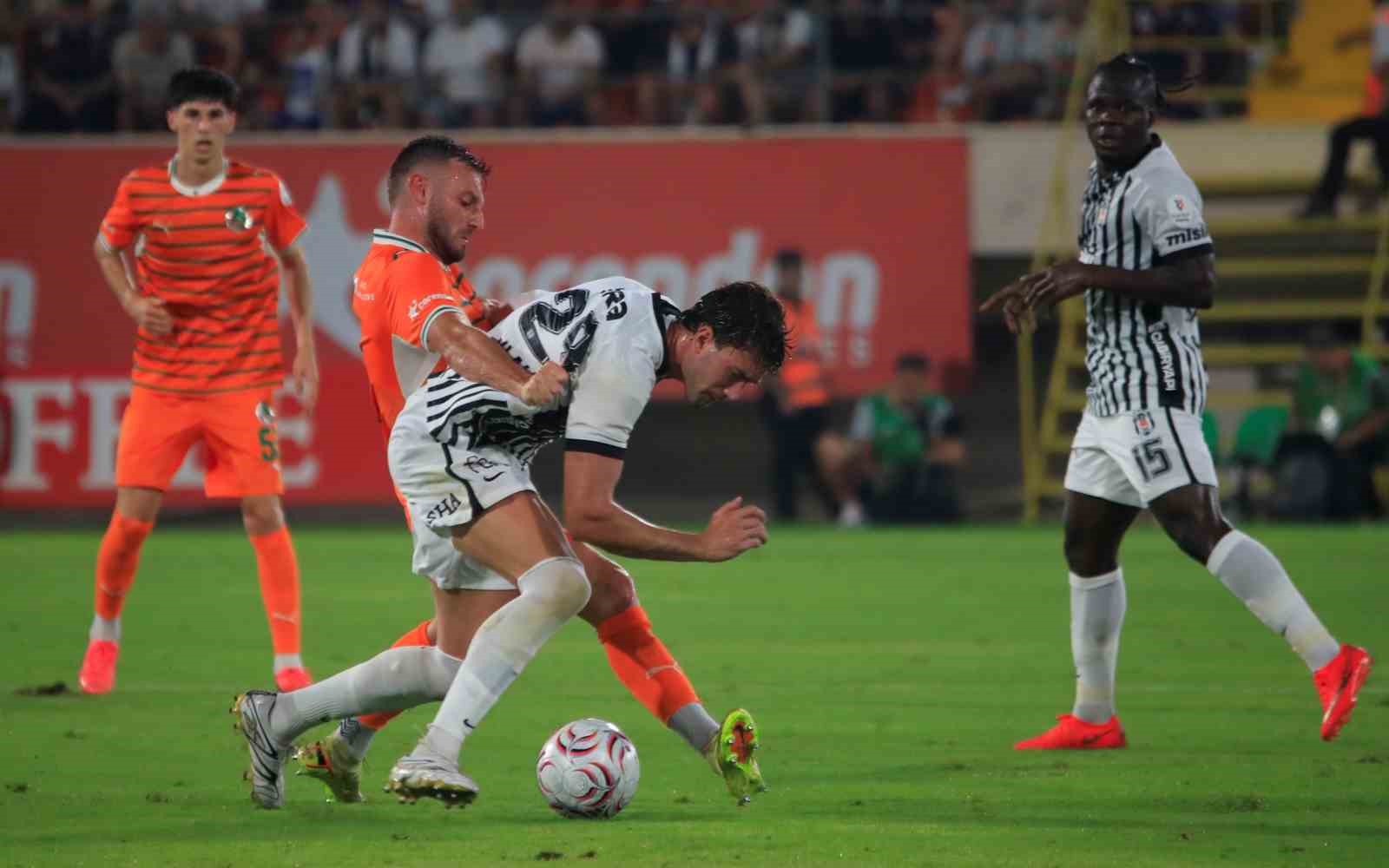 Trendyol Süper Lig: Corendon Alanyaspor: 1 - Beşiktaş: 0 (Maç sonucu)