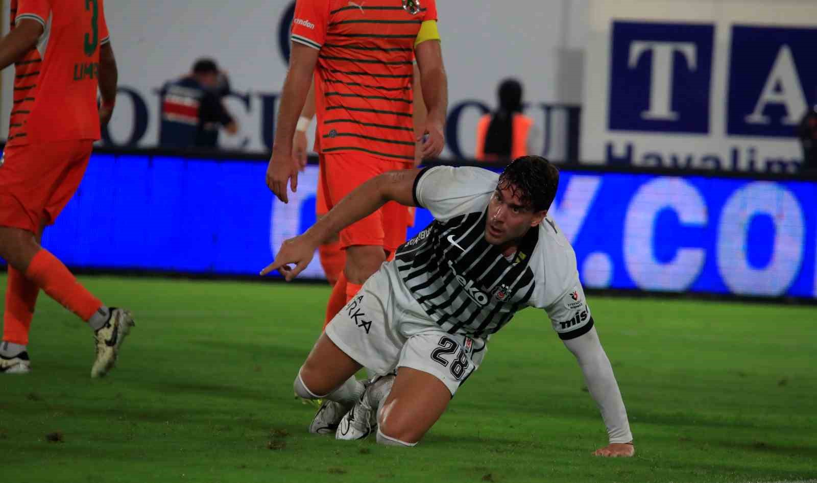 Trendyol Süper Lig: Corendon Alanyaspor: 1 - Beşiktaş: 0 (Maç sonucu)