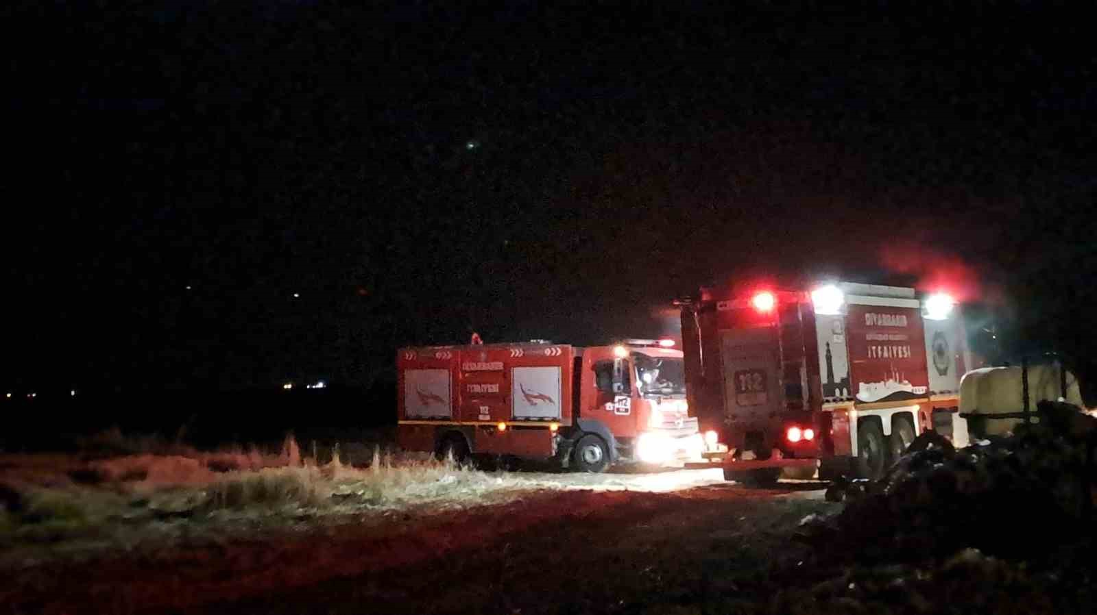 Diyarbakır’da anız ve örtü yangını