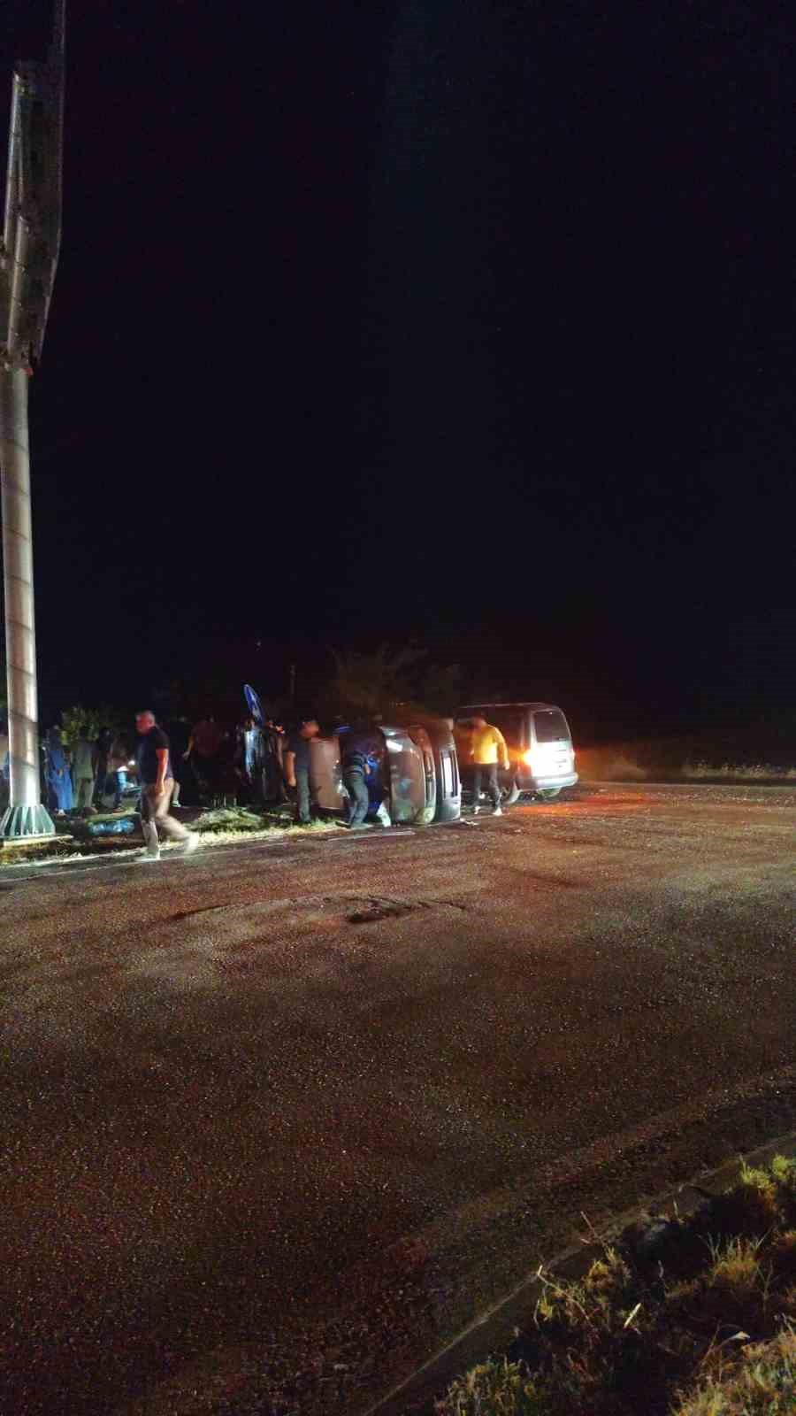 Çankırı’da iki hafif ticari araç çarpıştı: 9 yaralı