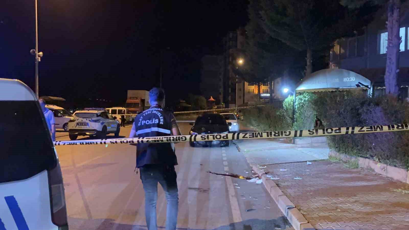 Baba-oğul arasında ‘sigara parası’ kavgası: 1’i ağır 2 yaralı