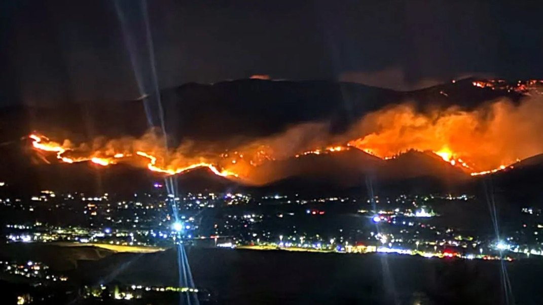 ABD’nin Nevada eyaletindeki orman yangını büyüyor: 61 bin dönümlük alan küle döndü