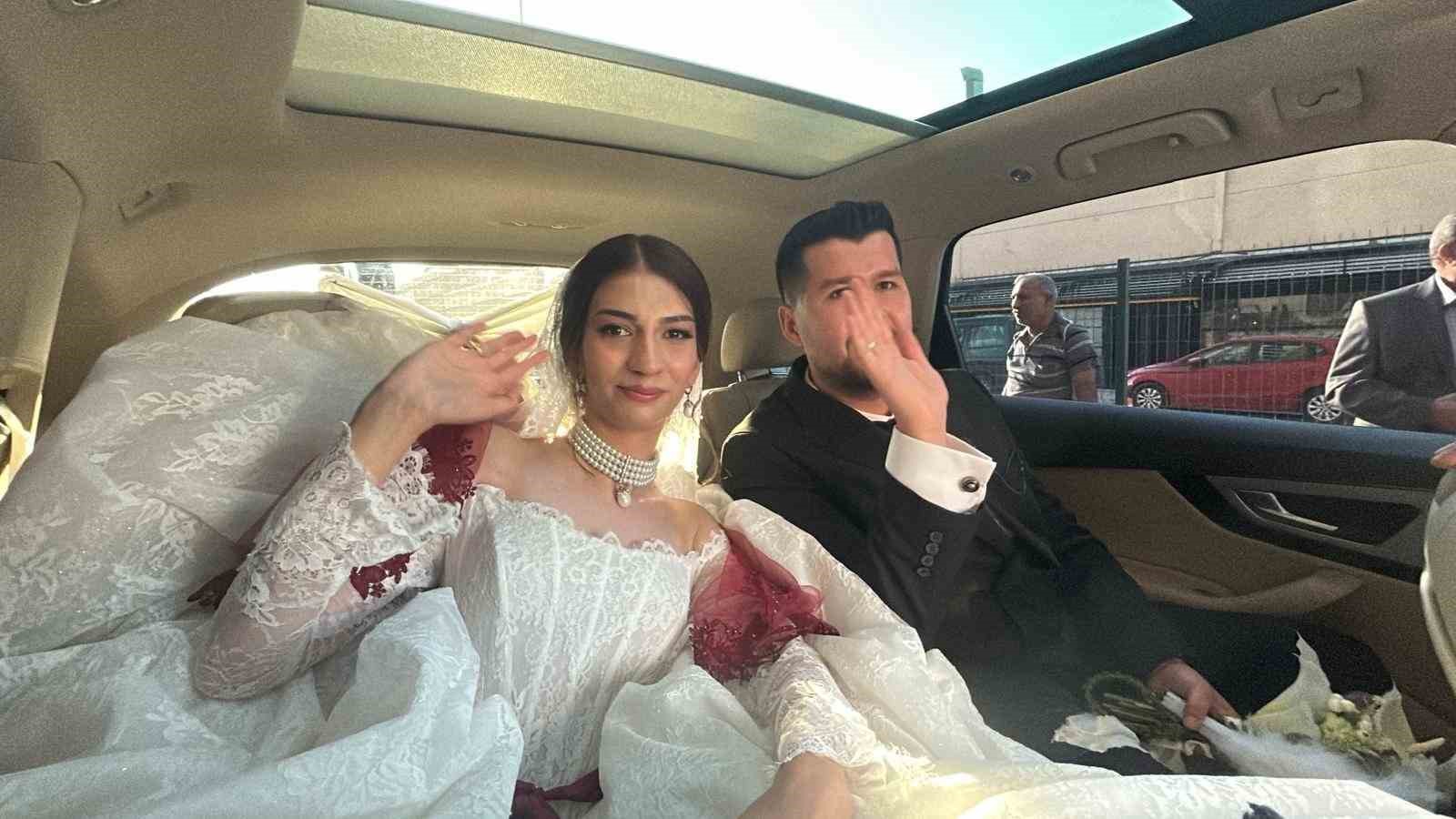 Yozgat Valisi’nin makam aracı şehit oğluna gelin arabası oldu