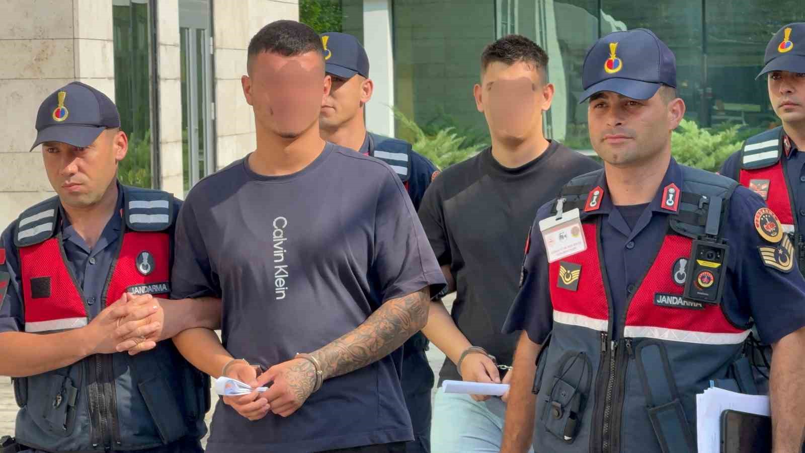 14 bin liralık borç nedeniyle kaçırdıkları genci darbedip hastane yakınına terk eden 2 kişi tutuklandı