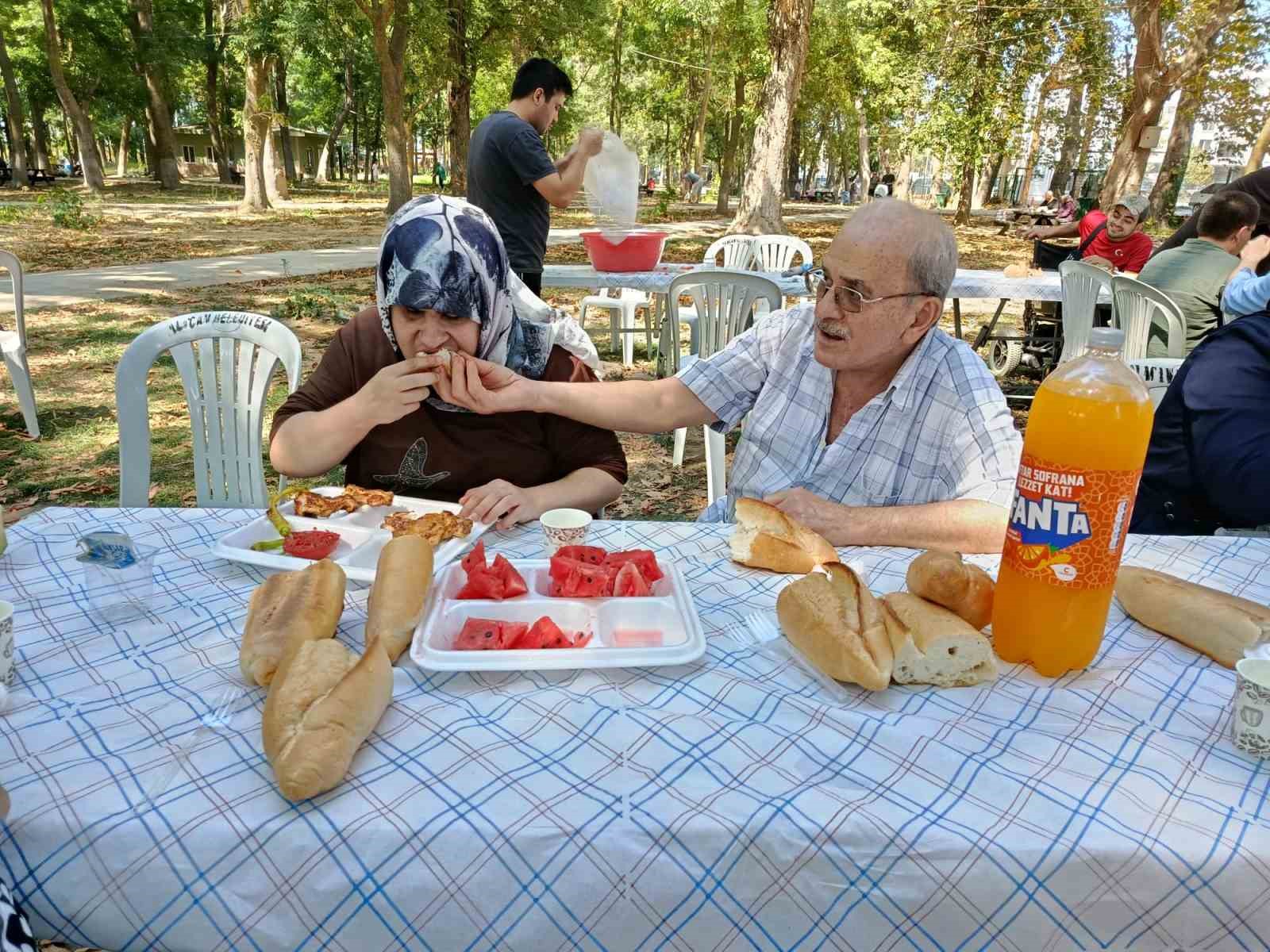 Bafra’da görme engellilerden geleneksel piknik buluşması