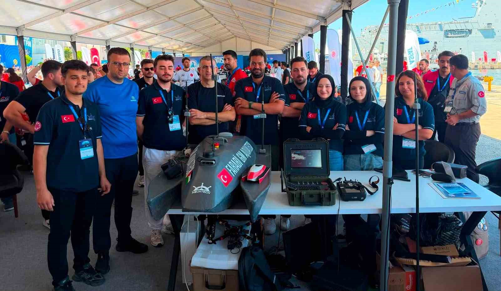Sivaslı öğrencilerin geliştirdiği insansız deniz aracına TEKNOFEST’ten ödül