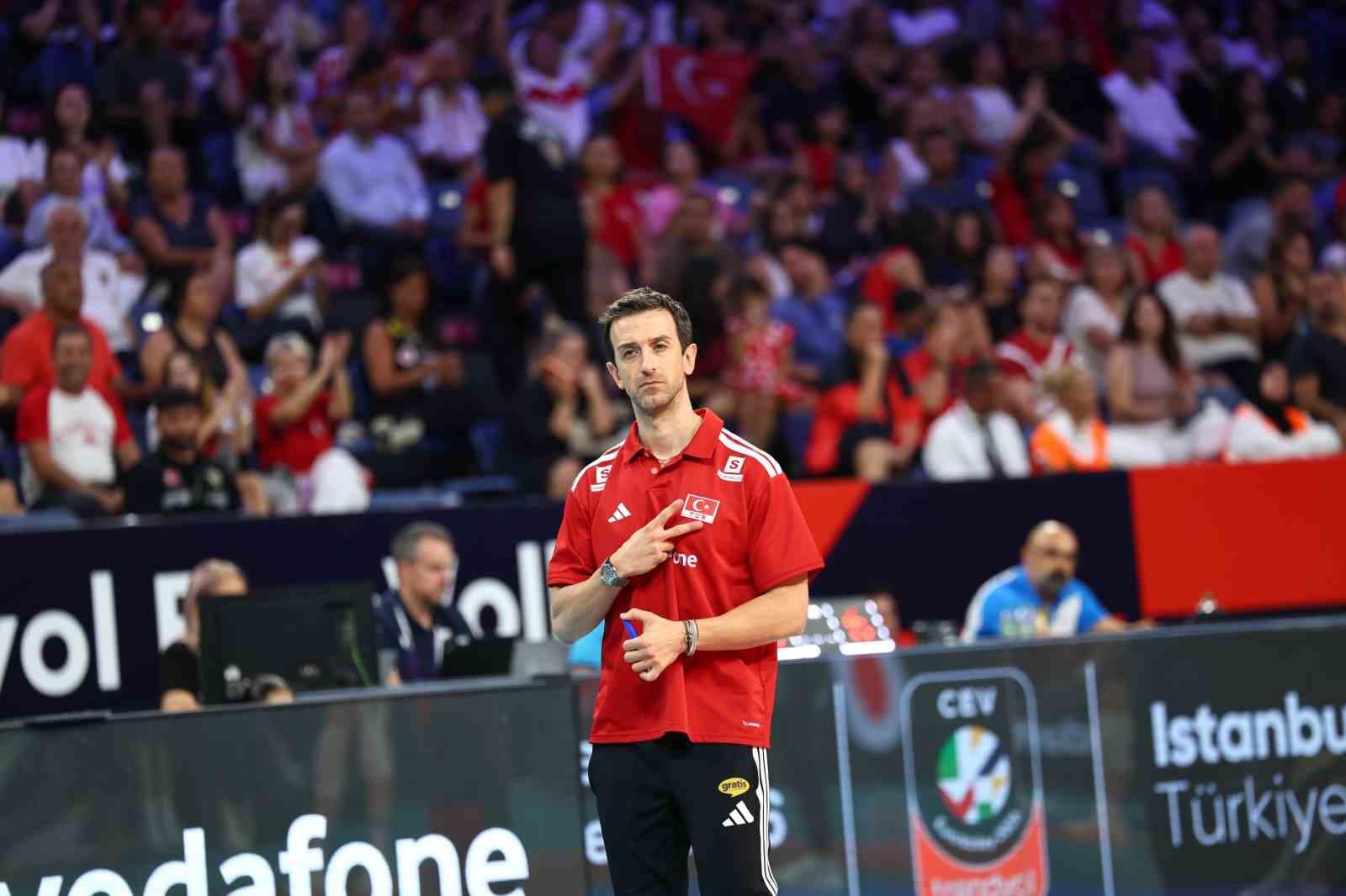 Milliler, CEV Avrupa Şampiyonası’nda 3’te 3 yaptı