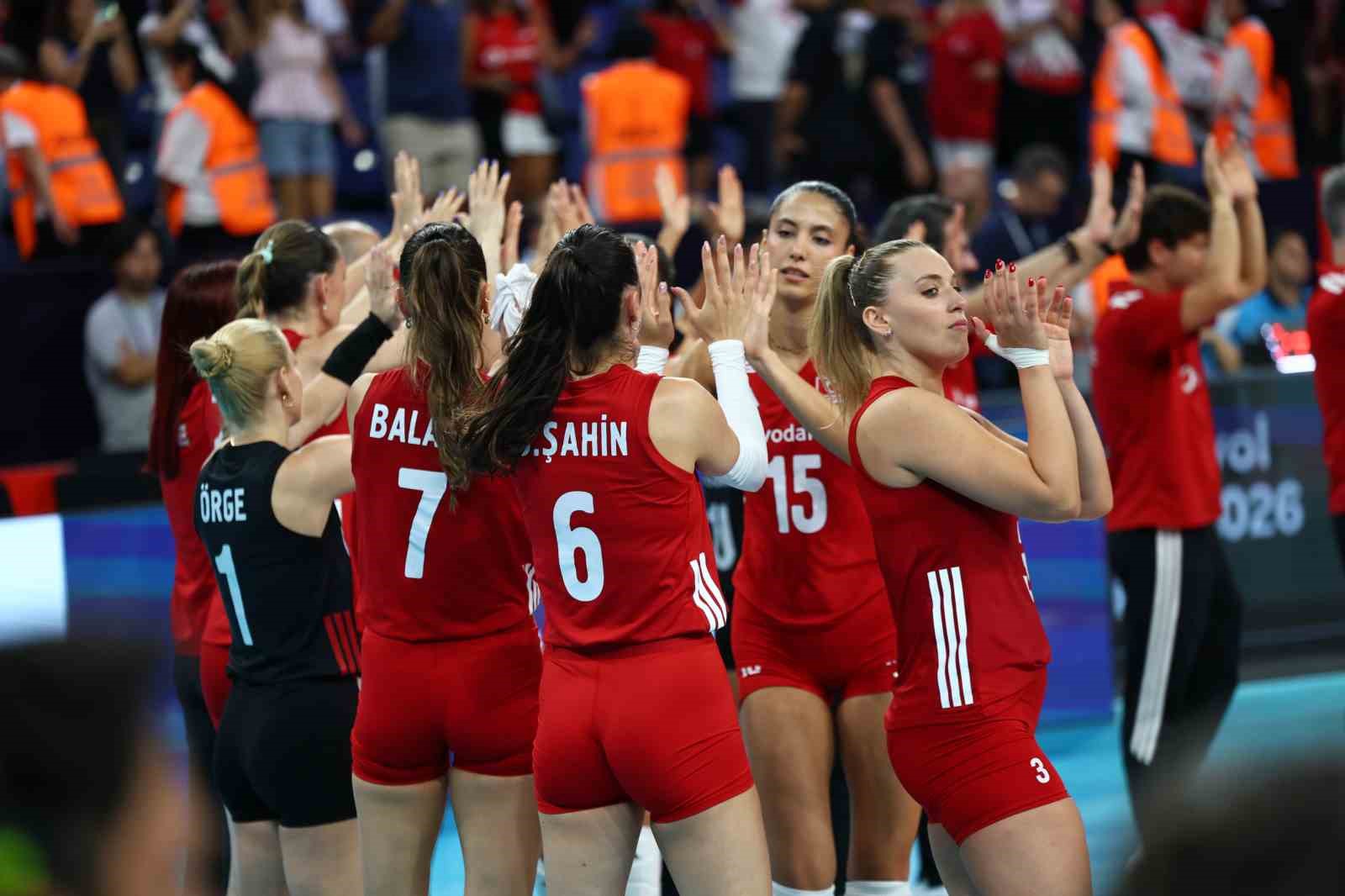 Milliler, CEV Avrupa Şampiyonası’nda 3’te 3 yaptı