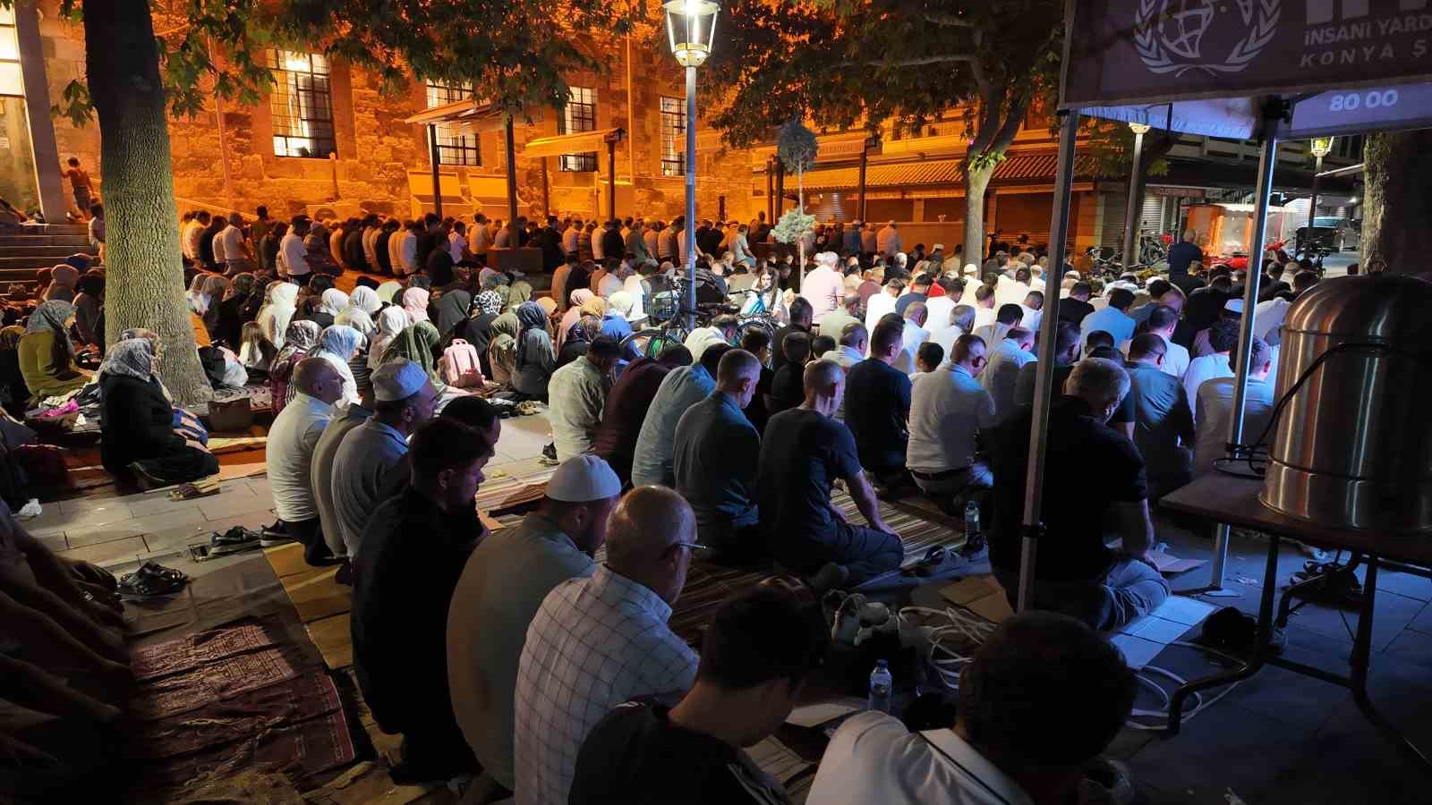 Konya’da Mevlid Kandili coşkusu