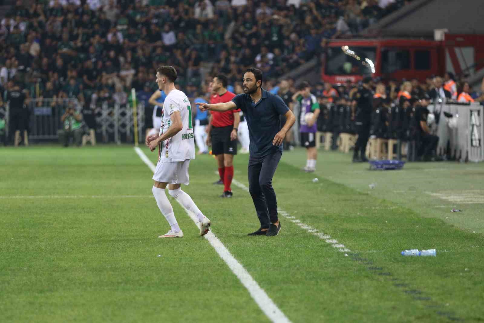 Trendyol Süper Lig: Kocaelispor: 2 - Amed Sportif Faaliyetler: 0 (Maç sonucu)
