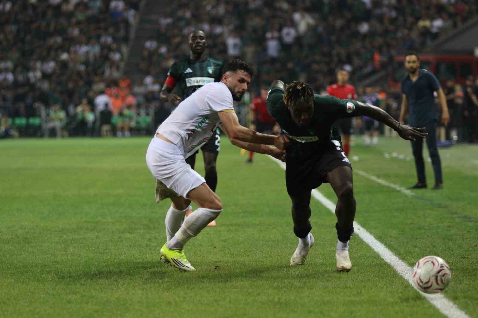 Trendyol Süper Lig: Kocaelispor: 2 - Amed Sportif Faaliyetler: 0 (Maç sonucu)