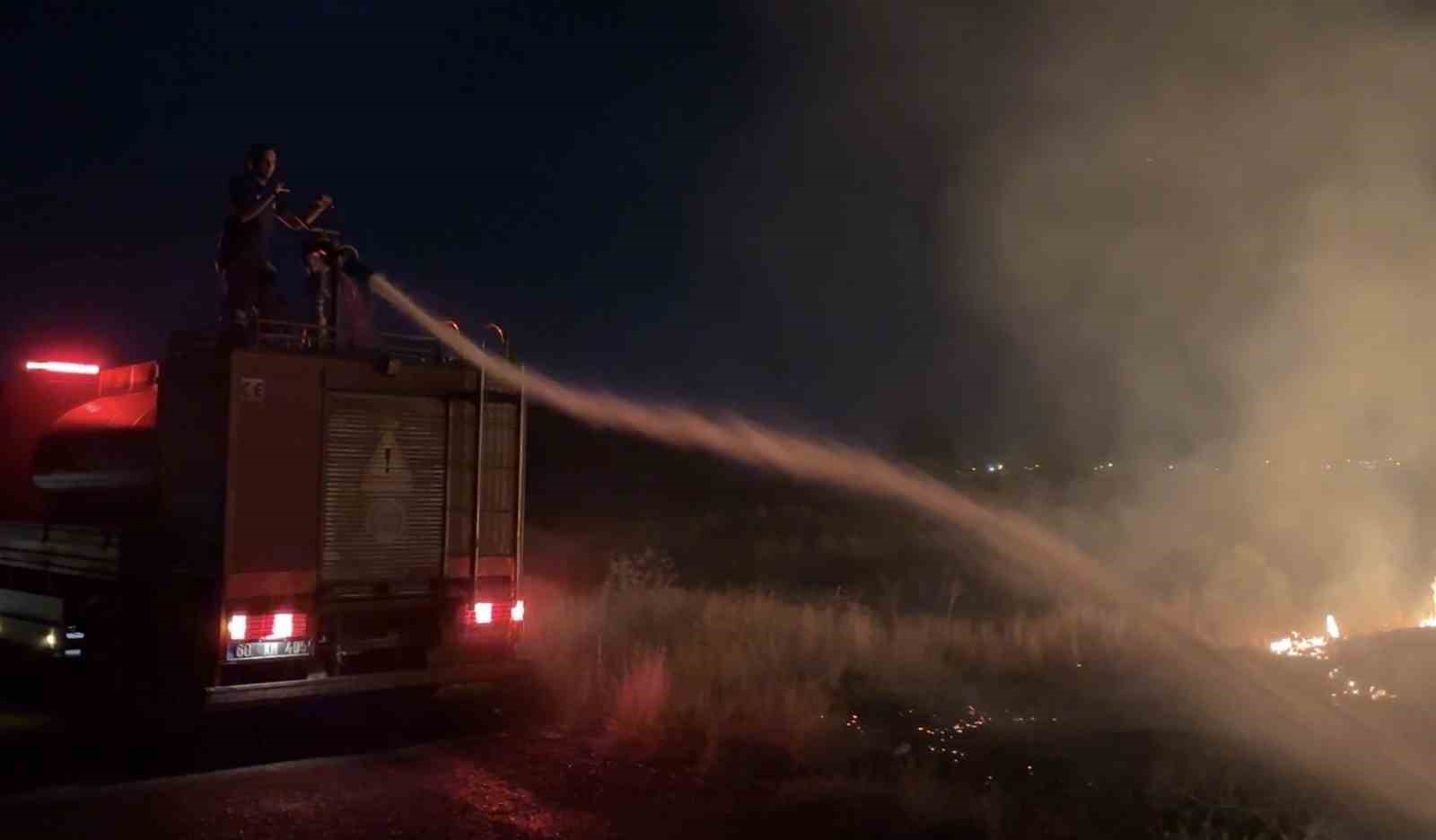 Aksaray’da alevlerin yükseldiği ot yangını korkuttu