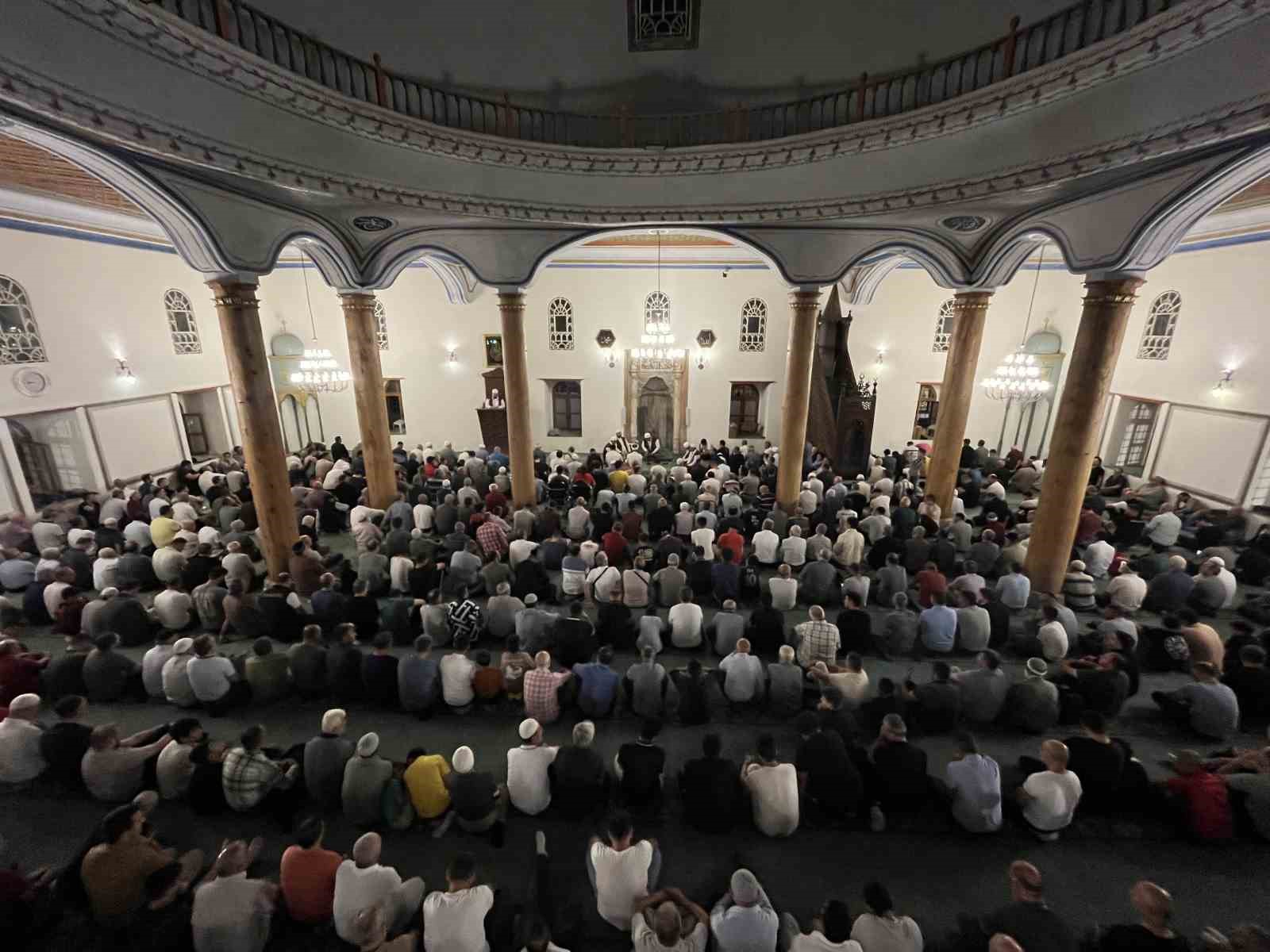 Çorum’da Mevlid Kandili dualarla idrak edildi