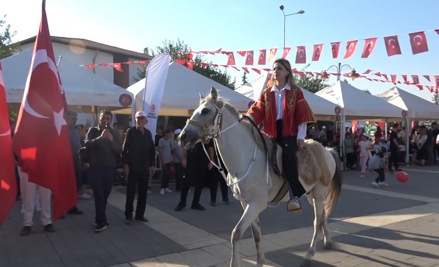 Mercidabık Zaferi ve Fırat Kalkanı Harekatı’nın yıl dönümü Kilis’te coşkuyla kutlandı