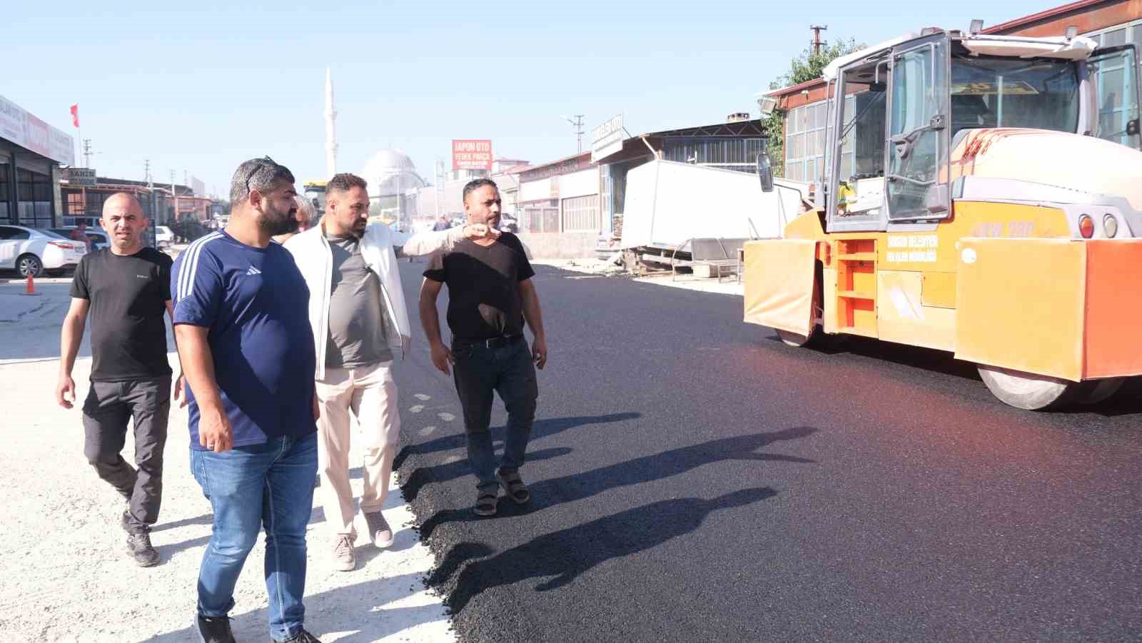 Sorgun Sanayi Sitesi’nde asfalt ve çevre düzenleme çalışmaları sürüyor